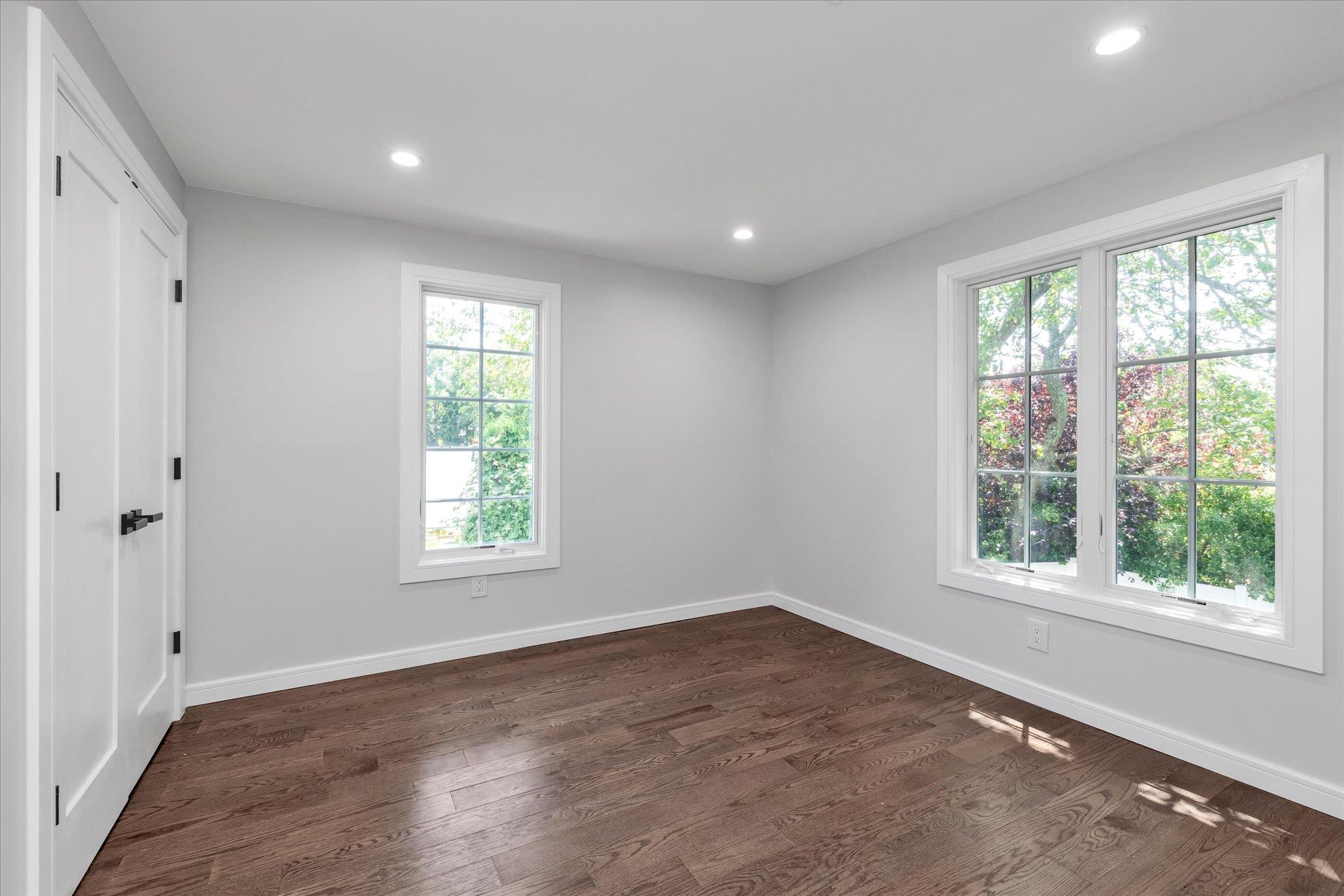 439 Bayview Avenue, Cedarhurst, NY 11516