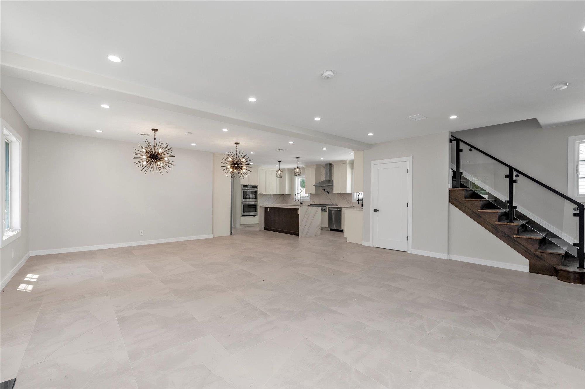 439 Bayview Avenue, Cedarhurst, NY 11516