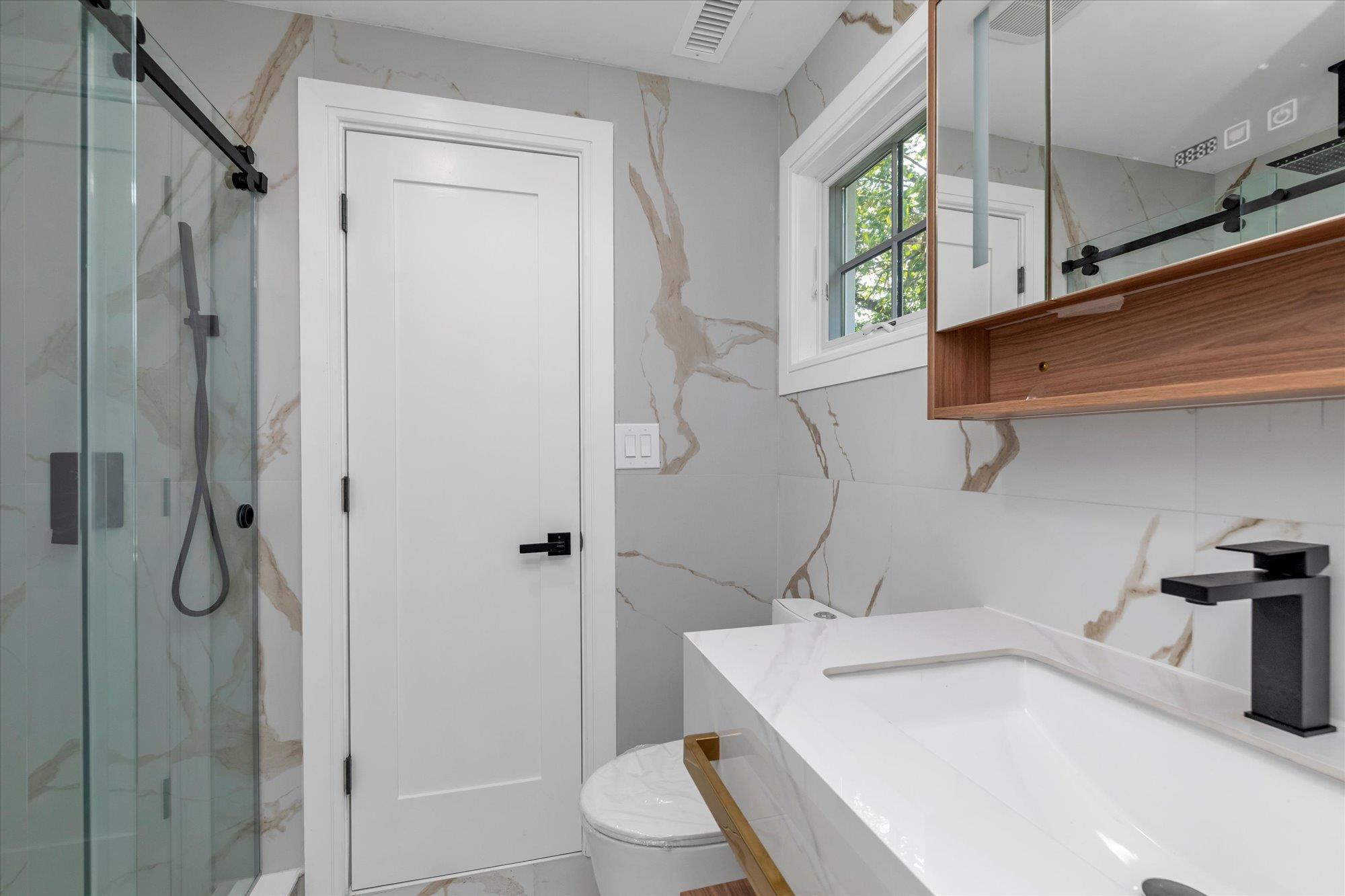 439 Bayview Avenue, Cedarhurst, NY 11516