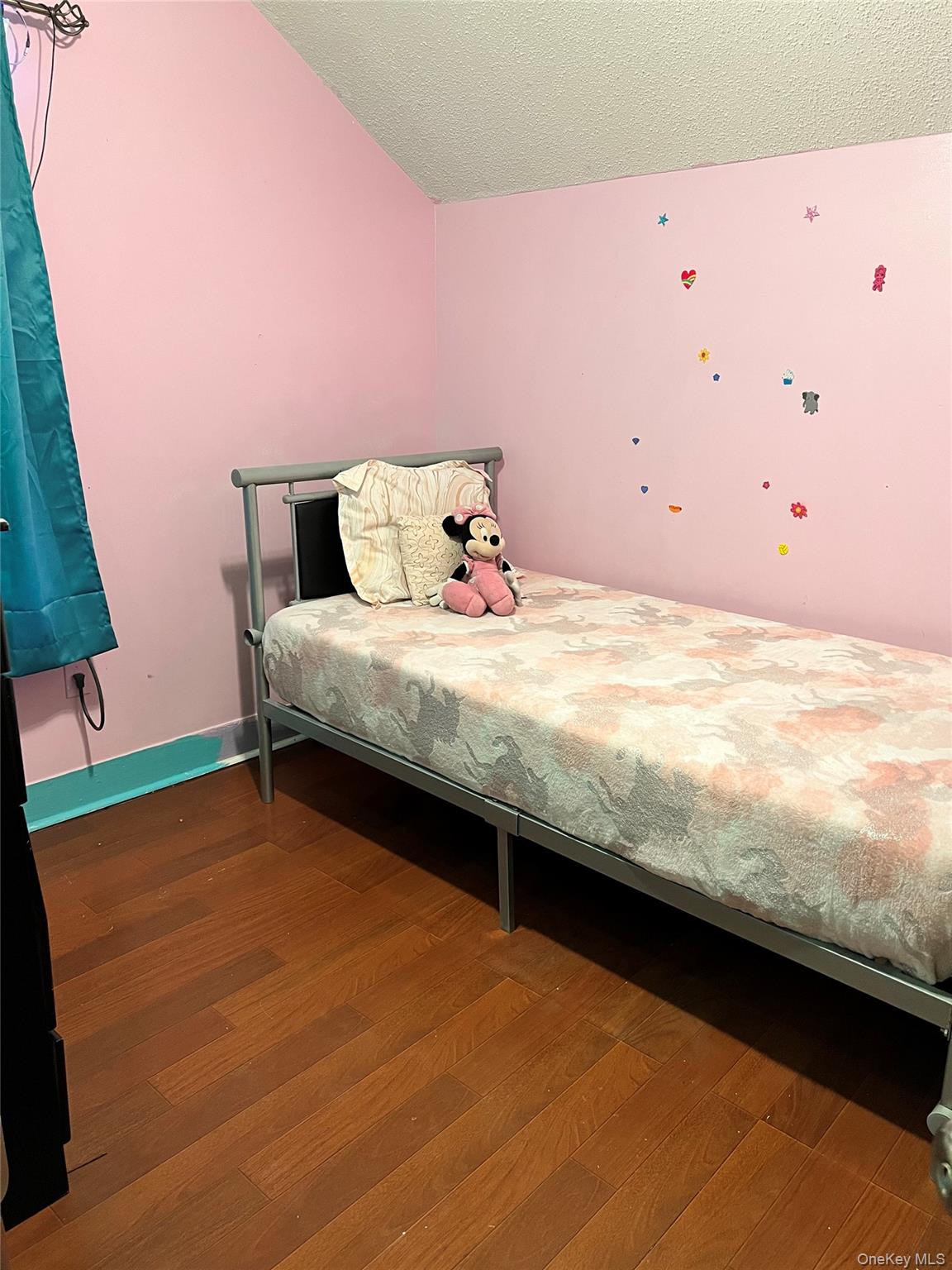 166-05 144 ave, Jamaica, NY 11434