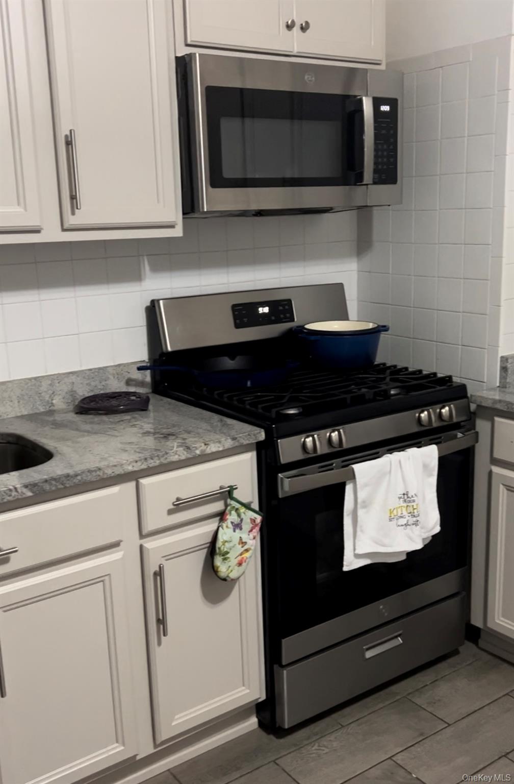 166-05 144 ave, Jamaica, NY 11434