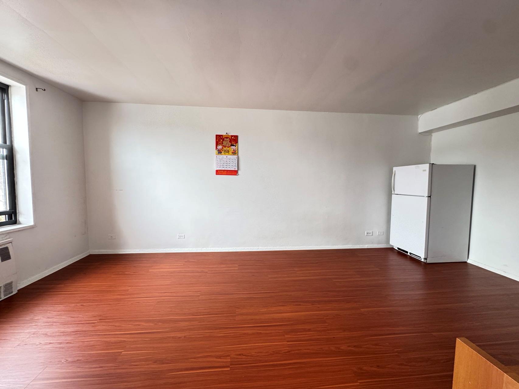 8830 182nd Street # 3F, Hollis, NY 11423