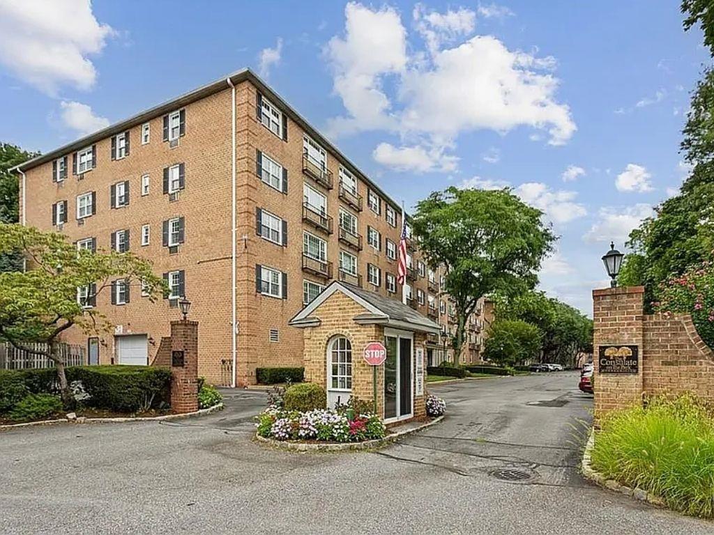 1 Consulate Drive # 4-M, Tuckahoe, NY 10707