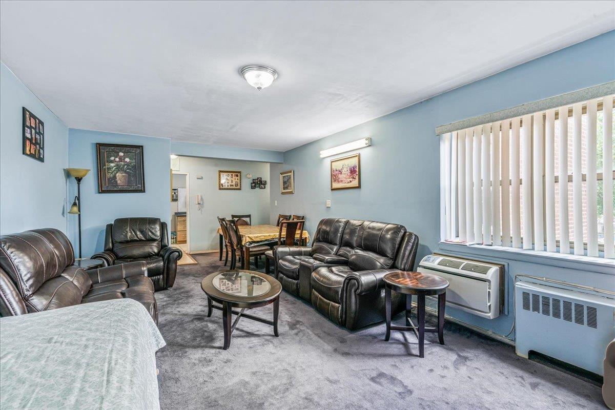 144-55 Melbourne Ave # 2E, Flushing, NY 11367