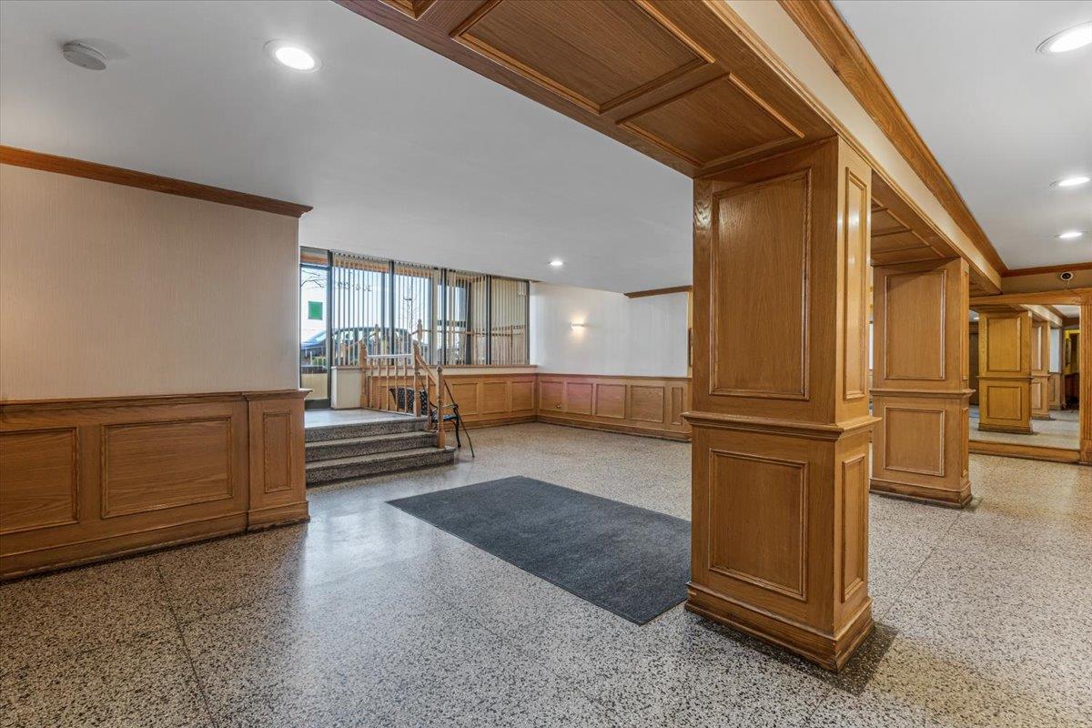 144-55 Melbourne Ave # 2E, Flushing, NY 11367