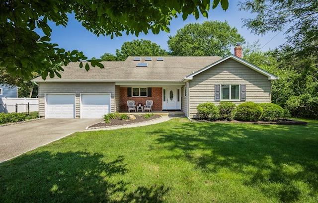 32 Merrivale Drive, Smithtown, NY 11787