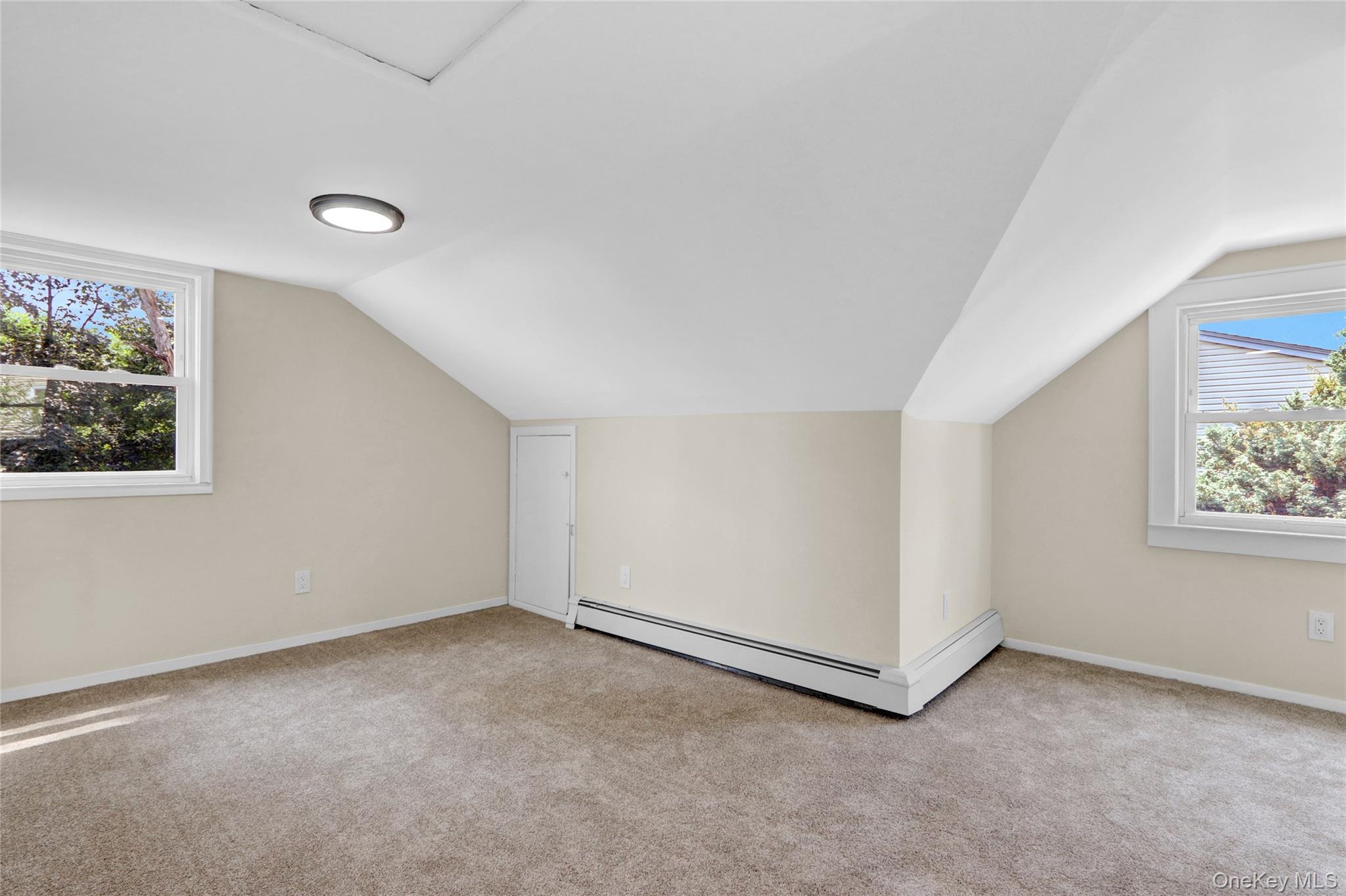 20 Whitman Avenue, Islip, NY 11751