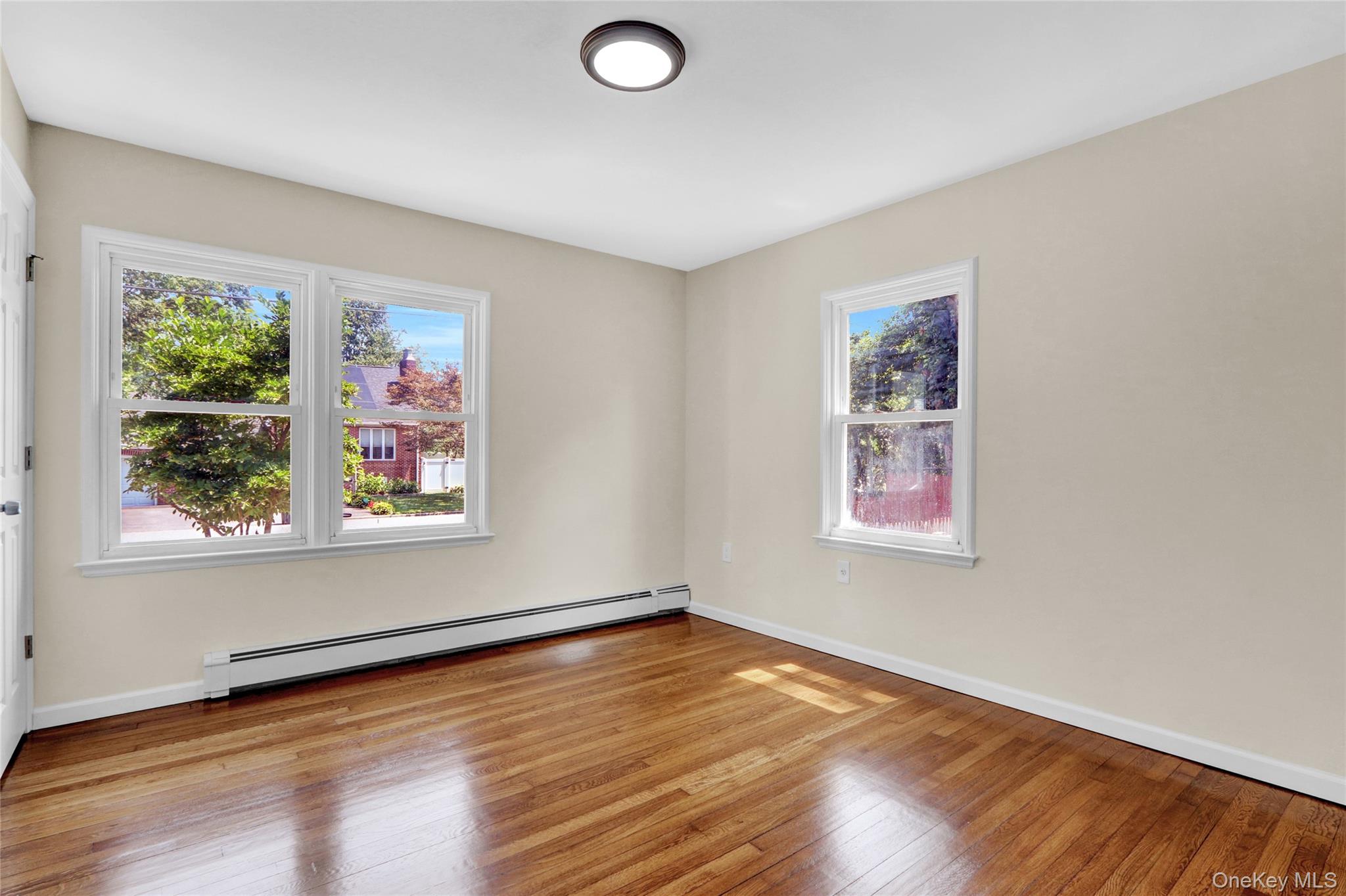 20 Whitman Avenue, Islip, NY 11751