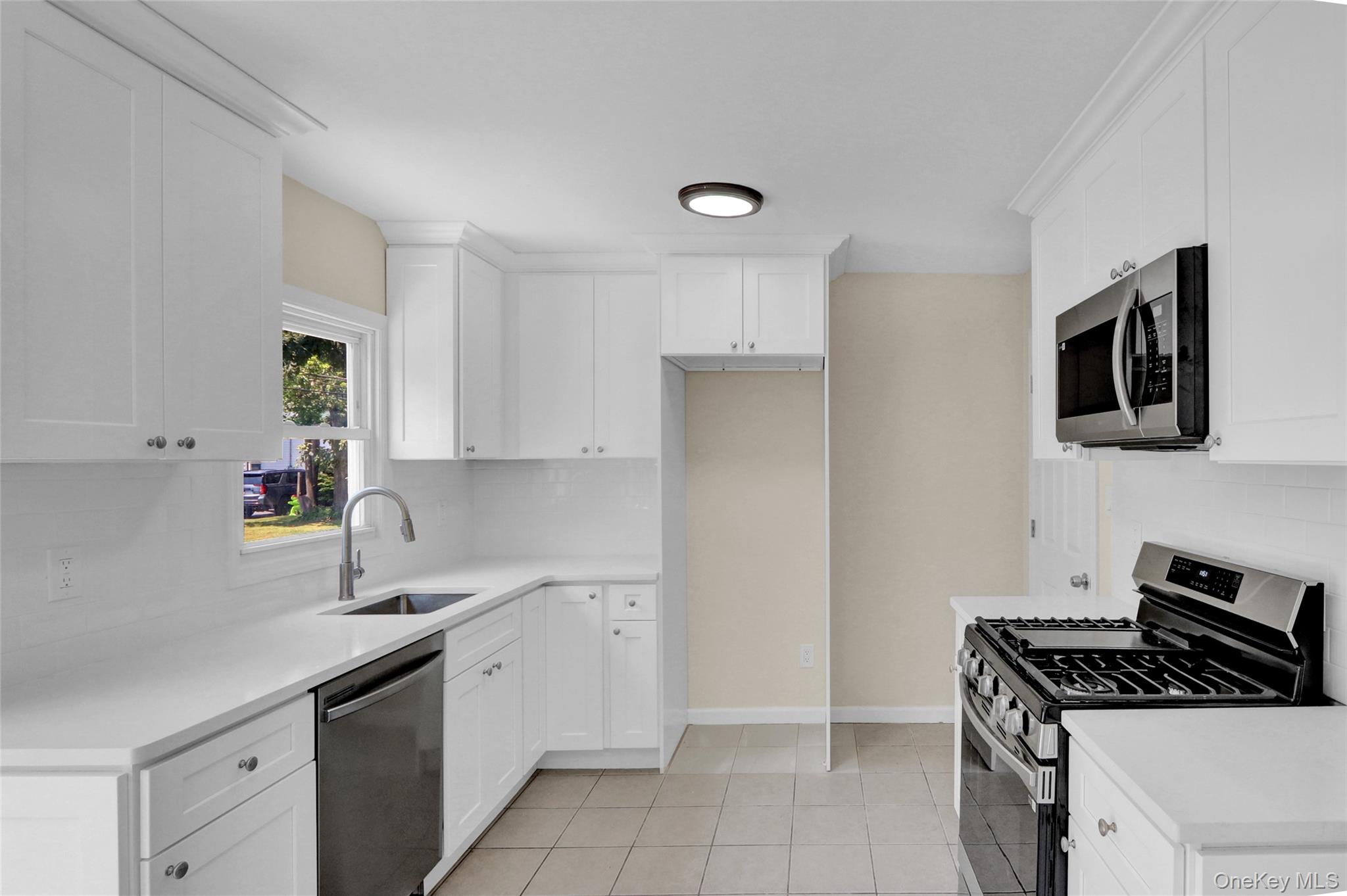 20 Whitman Avenue, Islip, NY 11751