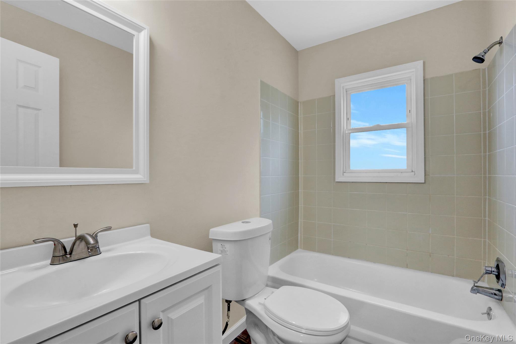 20 Whitman Avenue, Islip, NY 11751