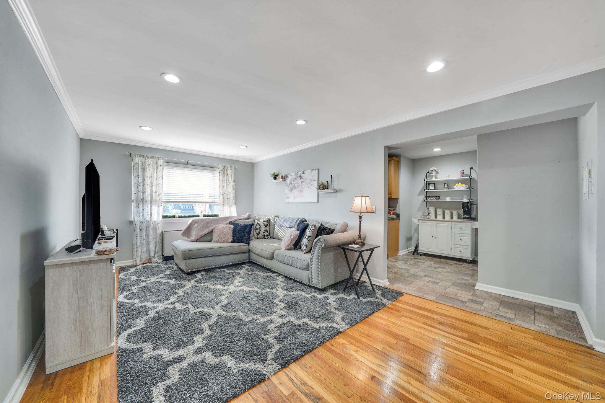 200 Atlantic Avenue # 331, Lynbrook, NY 11563