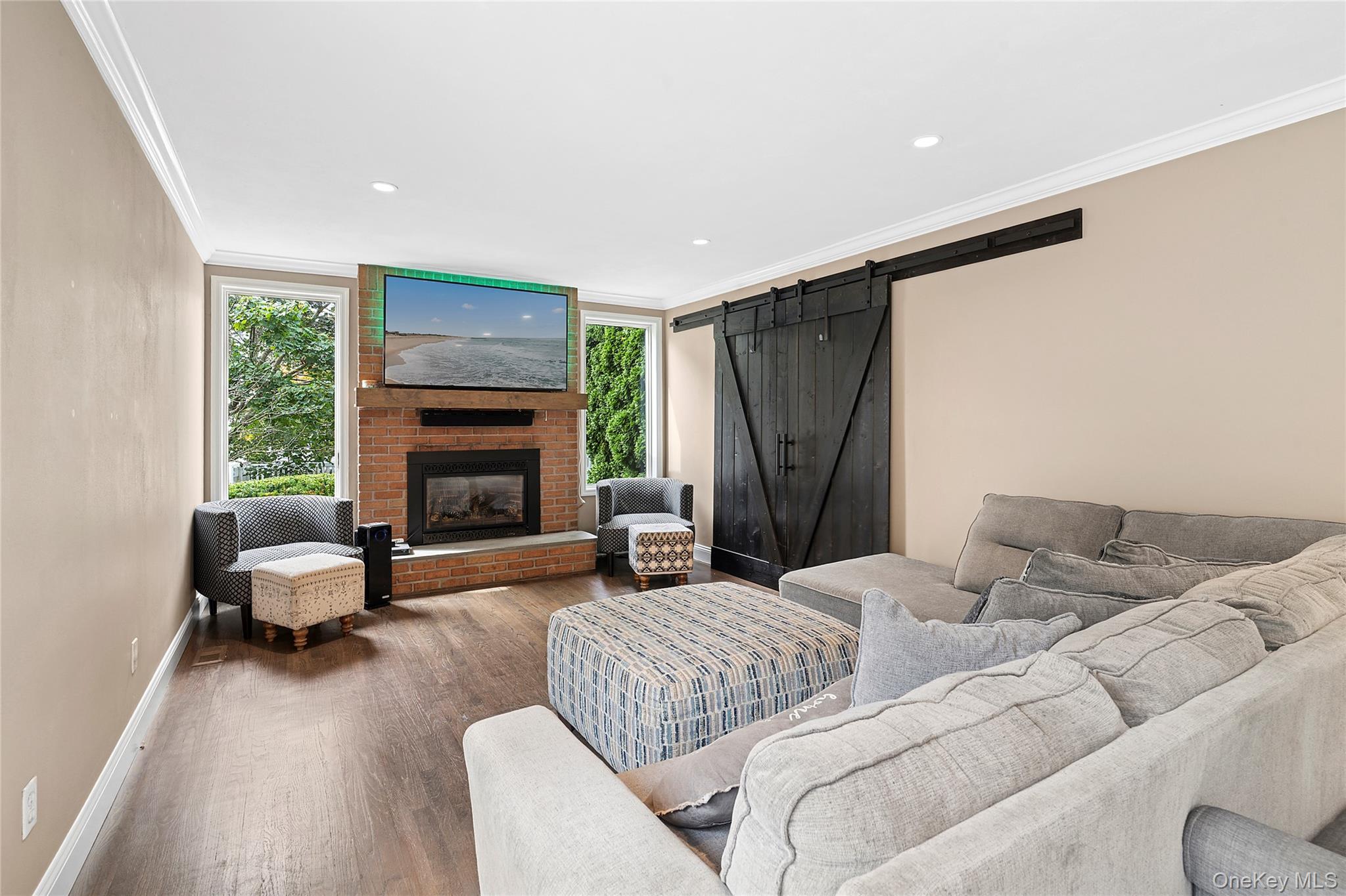 5 Windcrest Drive, Manorville, NY 11949