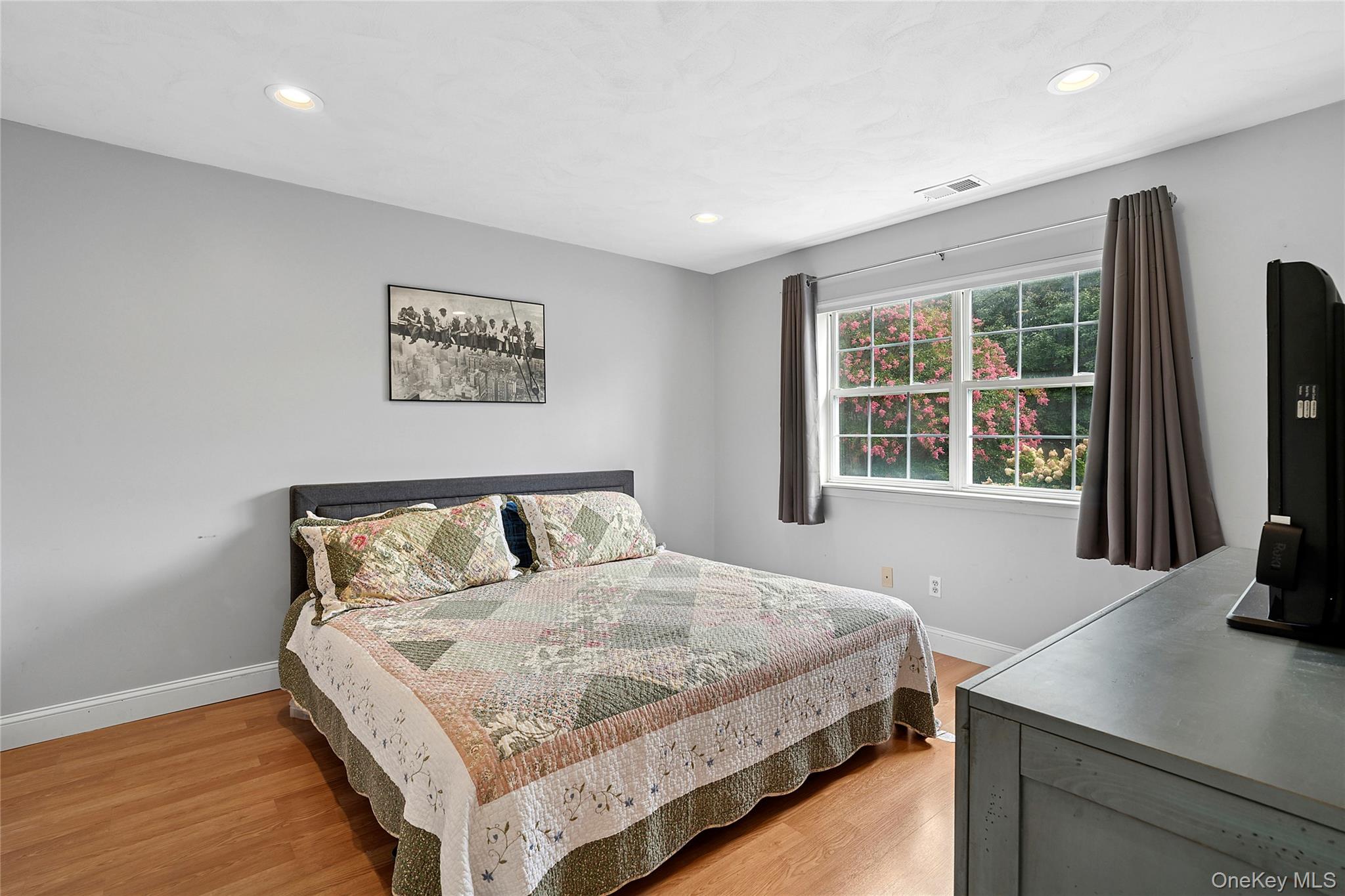 5 Windcrest Drive, Manorville, NY 11949