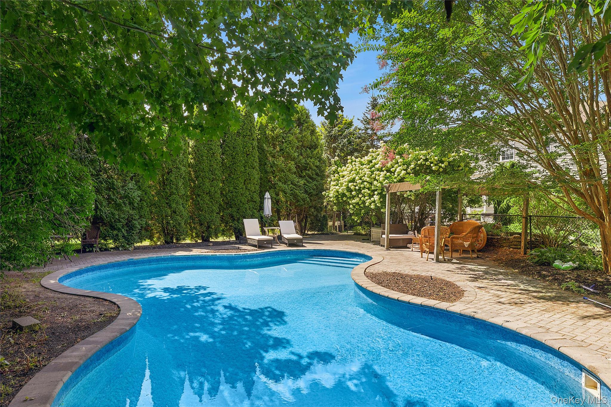 5 Windcrest Drive, Manorville, NY 11949