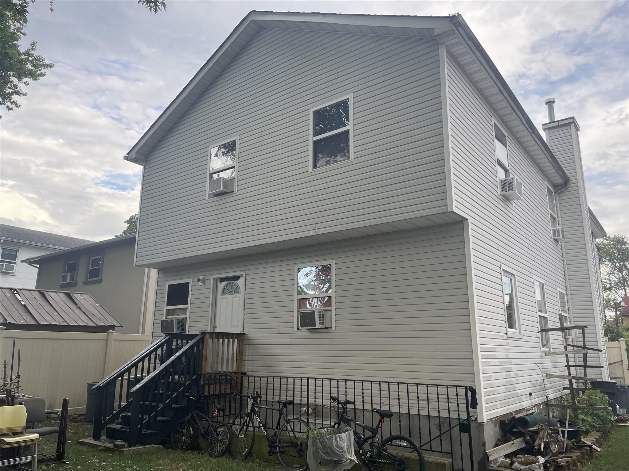 199 Wellesley Street, Hempstead, NY 11550