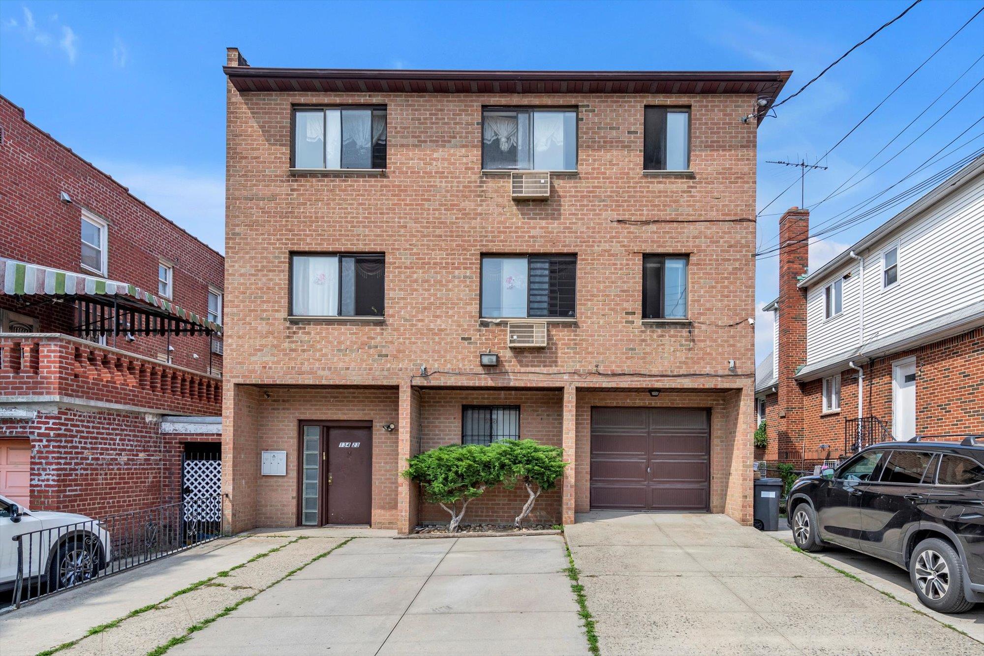 13423 57th Avenue, Flushing, NY 11355