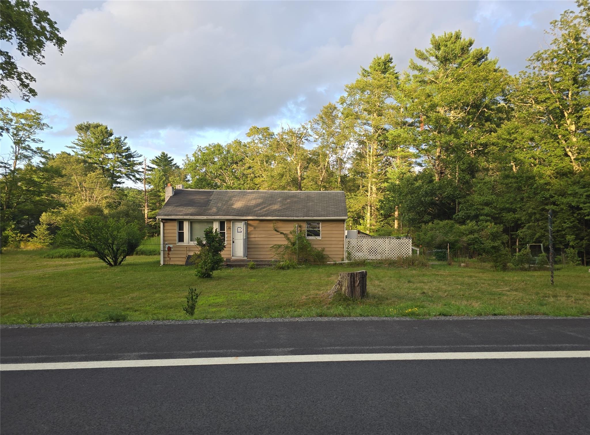 1098 State Route 42, Sparrowbush, NY 12780