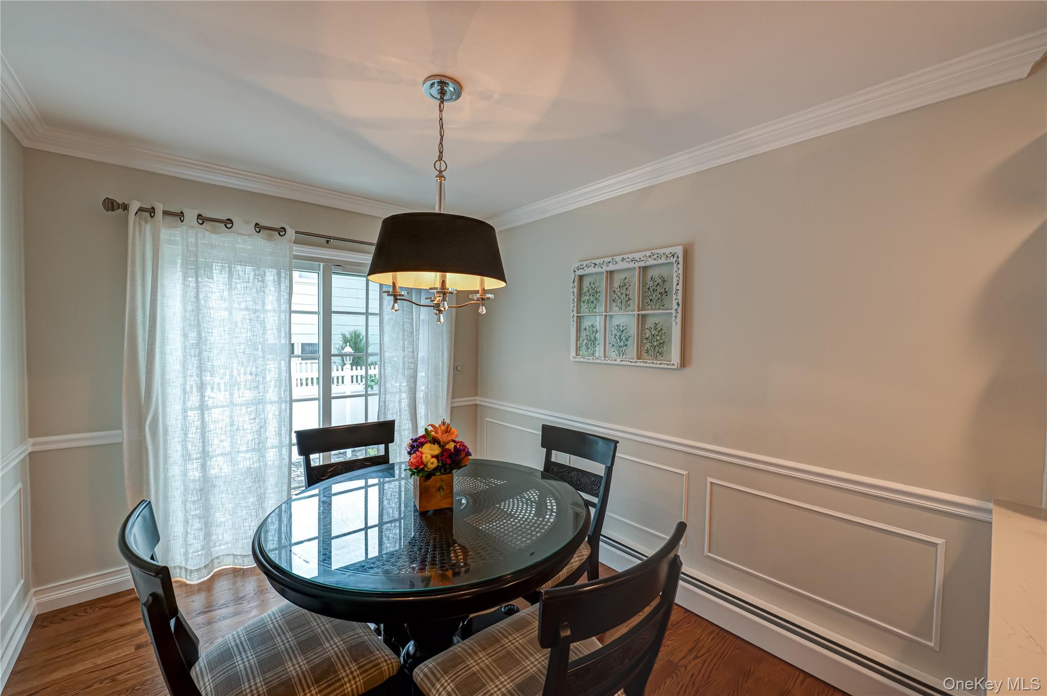 48 Archie Place, West Islip, NY 11795