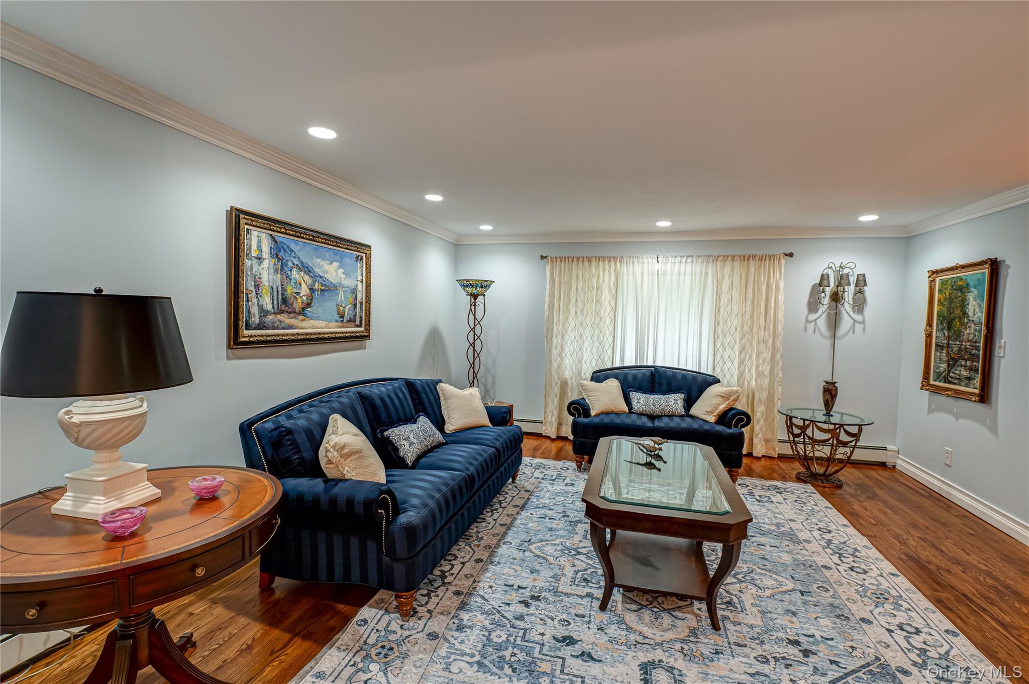 48 Archie Place, West Islip, NY 11795