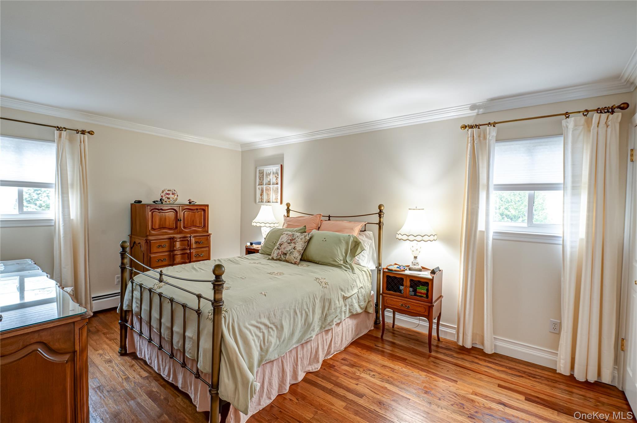 48 Archie Place, West Islip, NY 11795