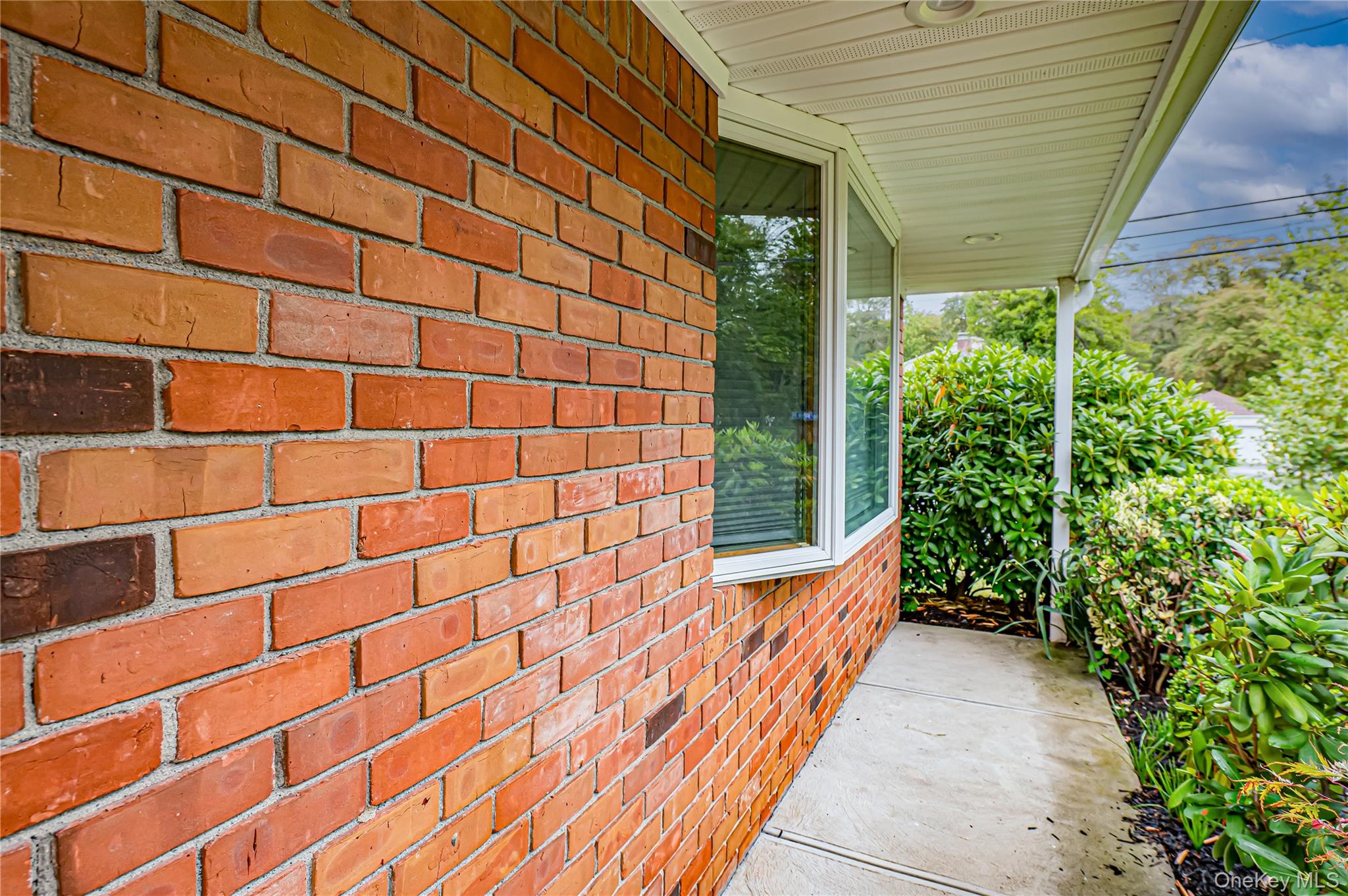 48 Archie Place, West Islip, NY 11795