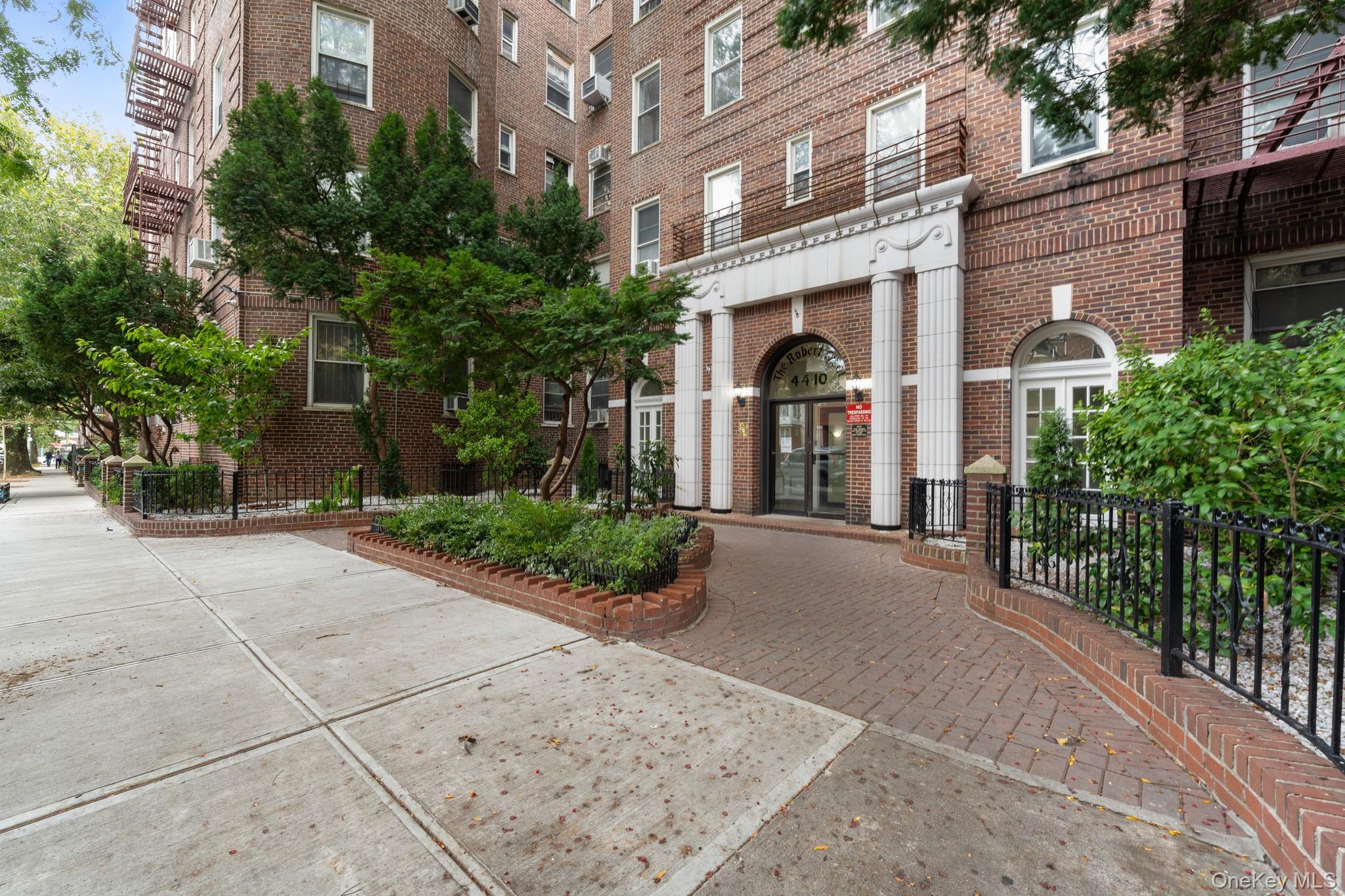 44-10 Ketcham St. # 3F, Elmhurst, NY 11373