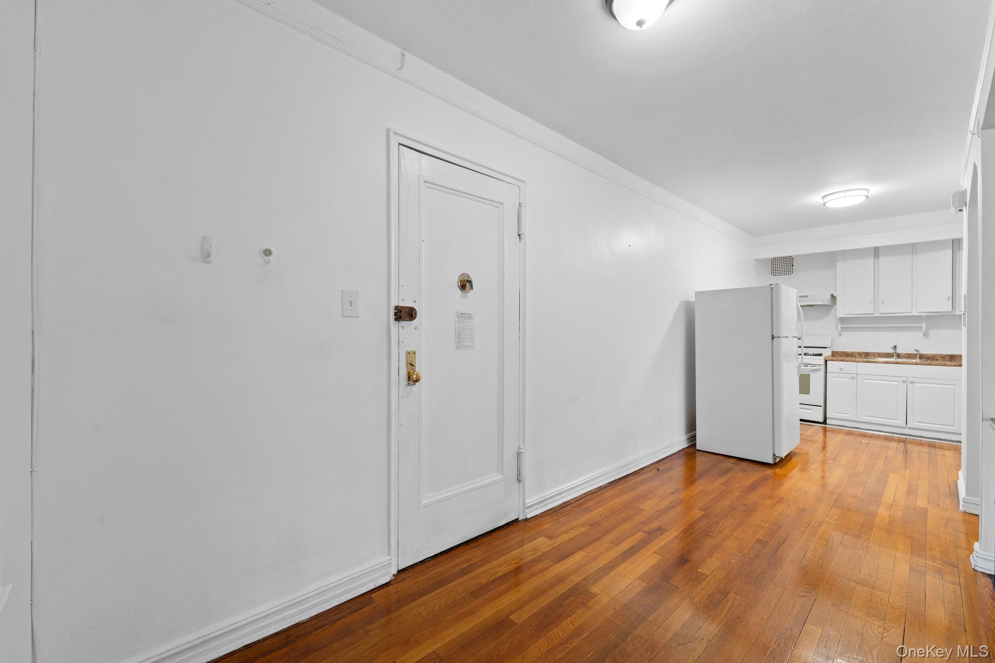 44-10 Ketcham St. # 3F, Elmhurst, NY 11373