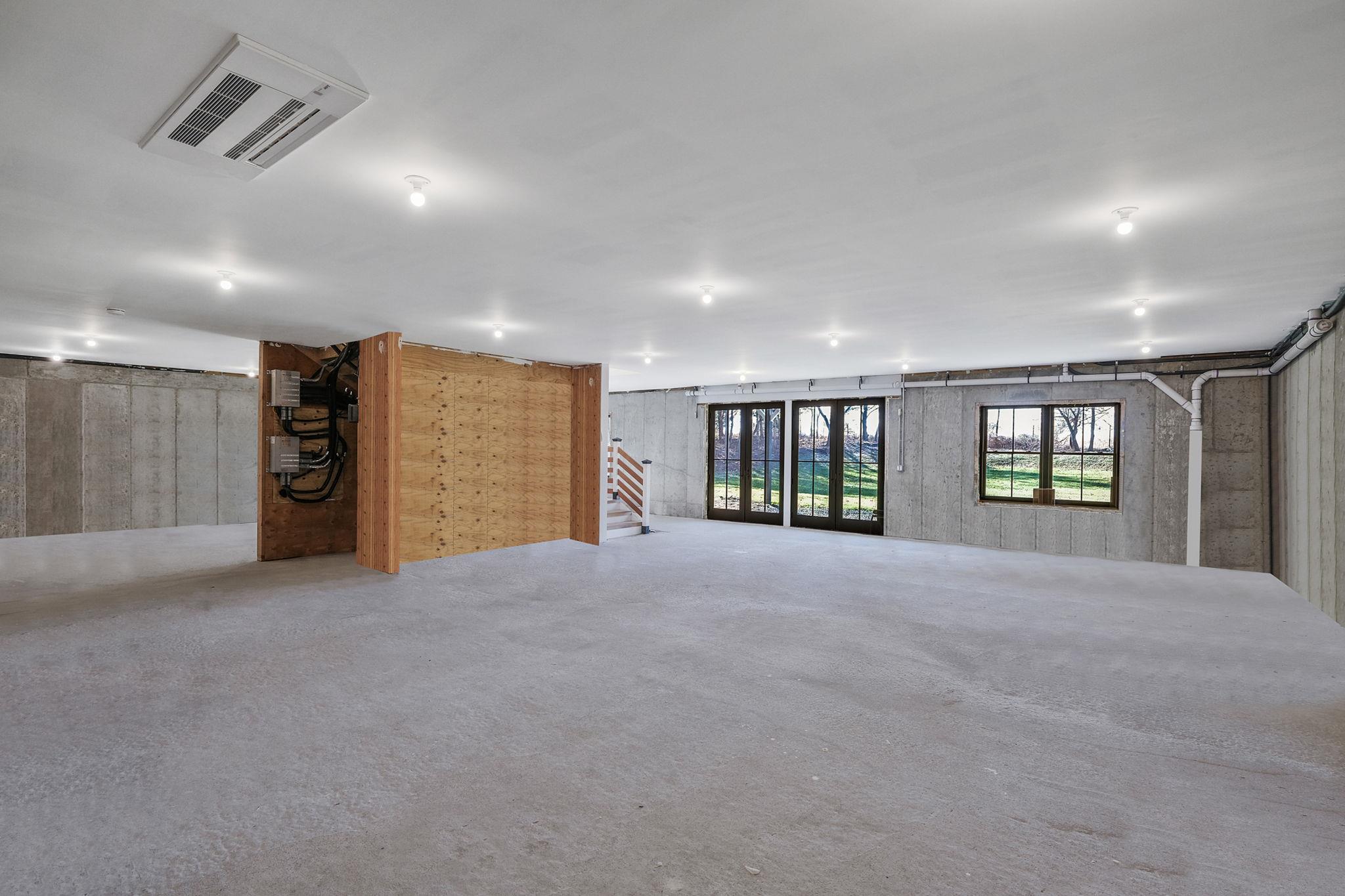 475 West Lane, Aquebogue, NY 11931