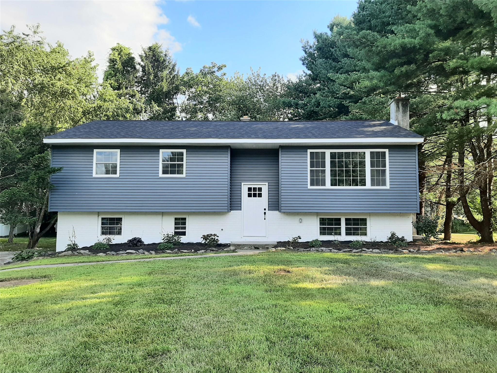 8 Jonathan Drive, Staatsburg, NY 12580