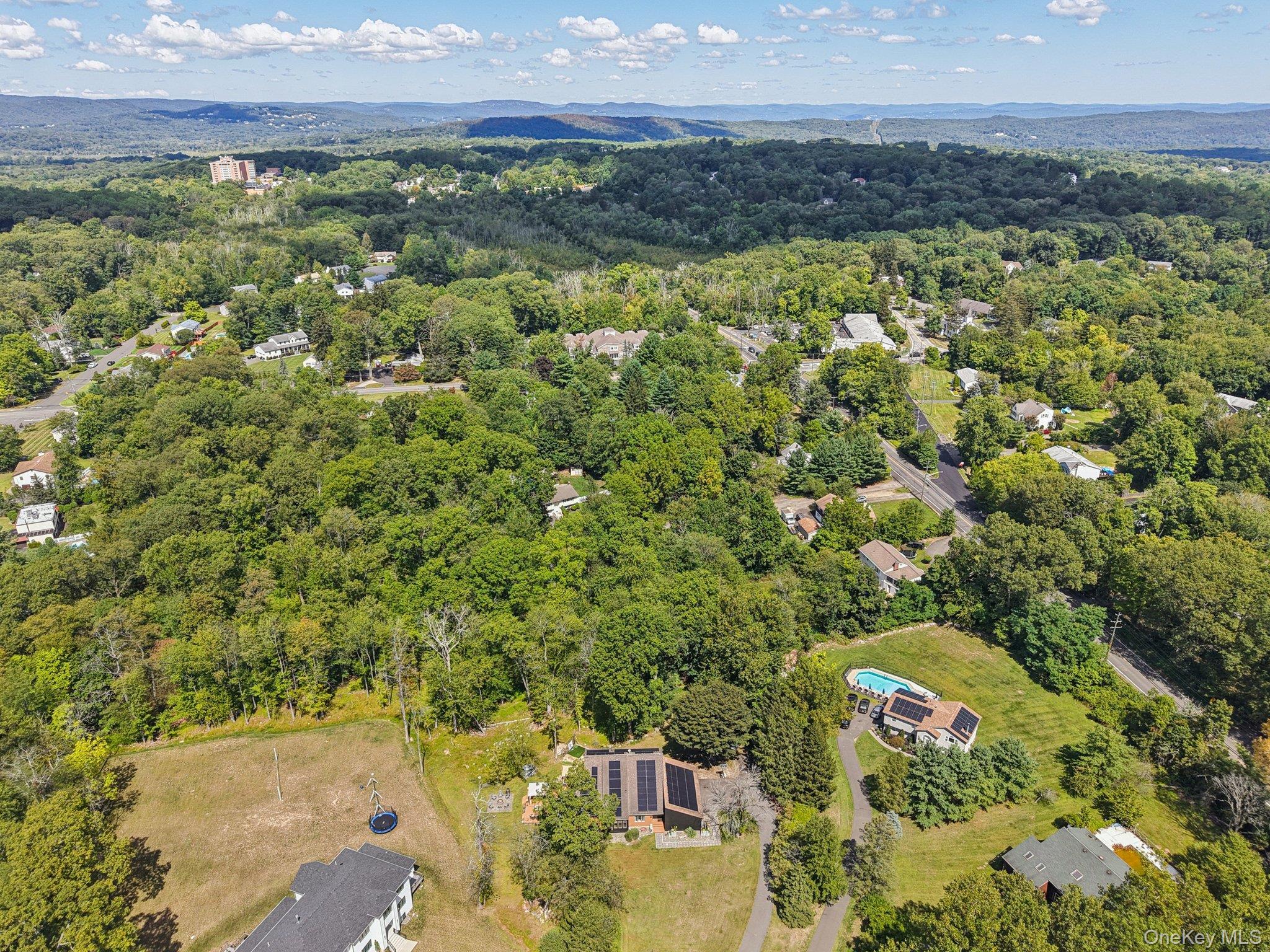 7 Elizabeth Court, Spring Valley, NY 10977