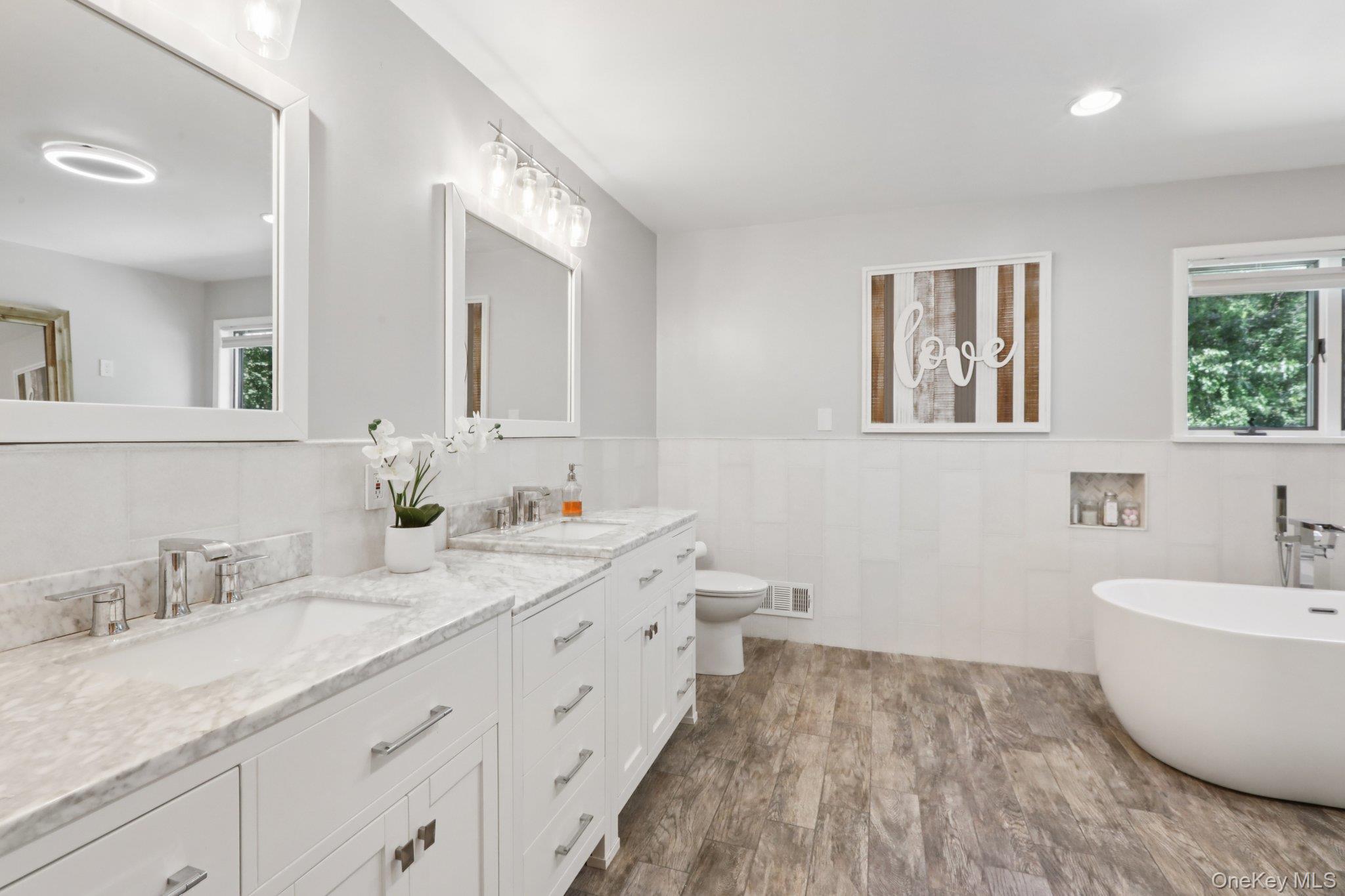 7 Elizabeth Court, Spring Valley, NY 10977