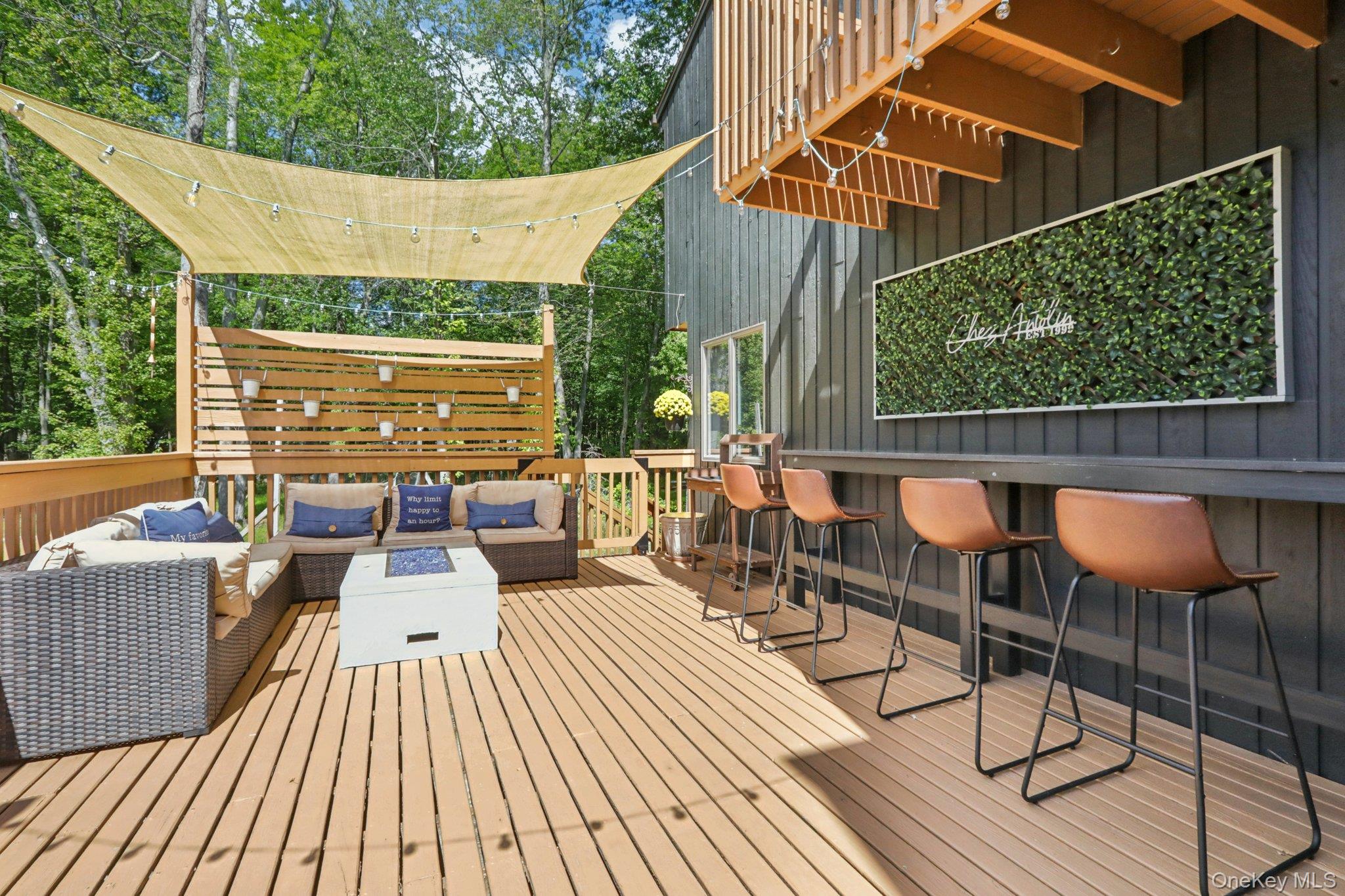 7 Elizabeth Court, Spring Valley, NY 10977