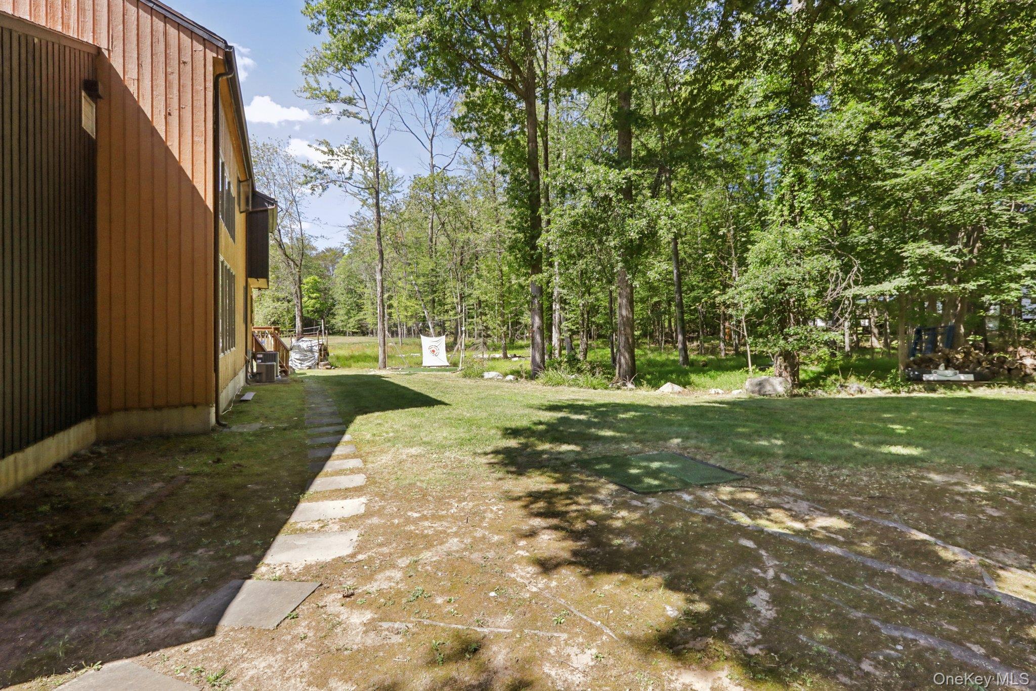 7 Elizabeth Court, Spring Valley, NY 10977