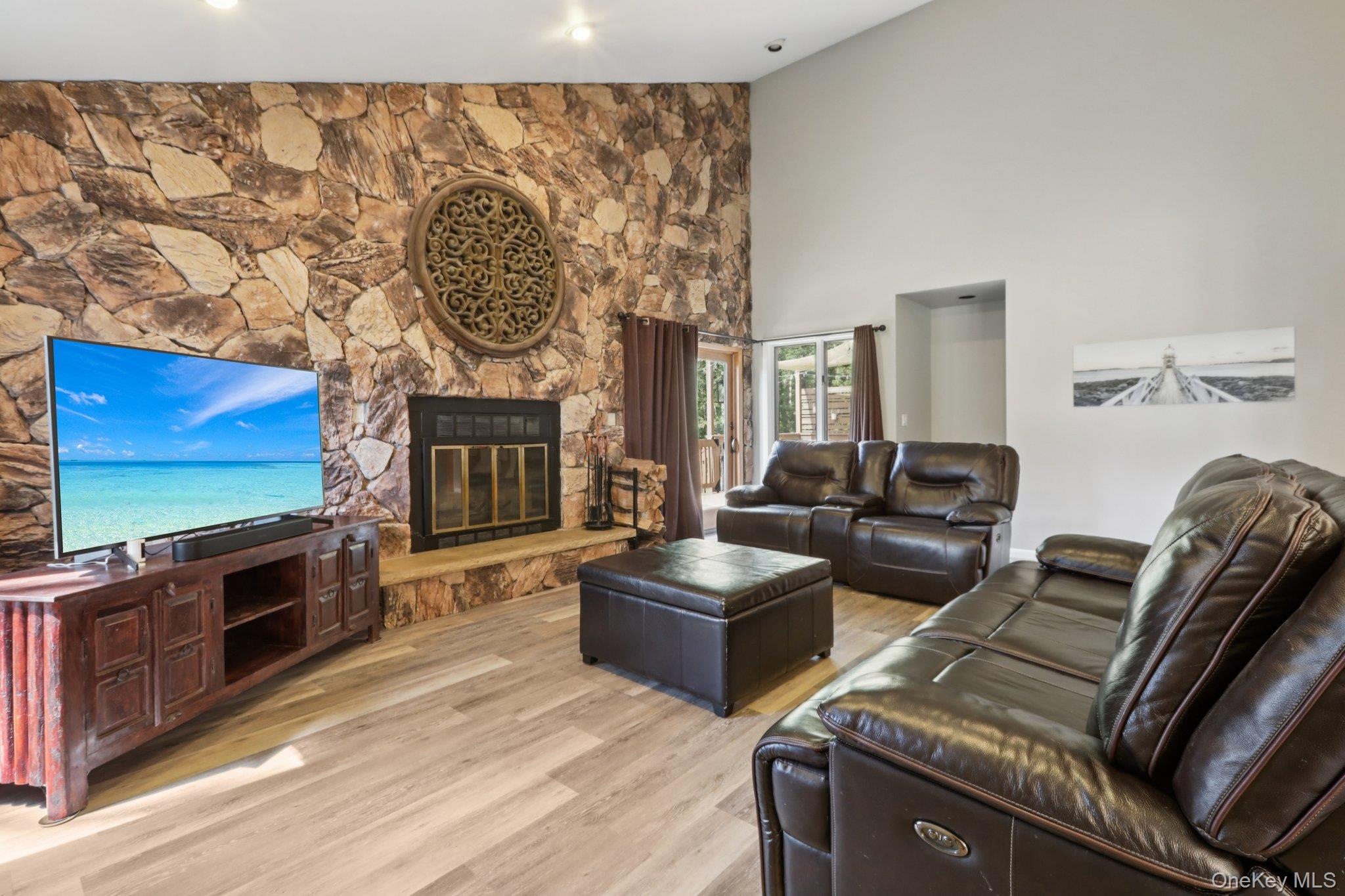 7 Elizabeth Court, Spring Valley, NY 10977