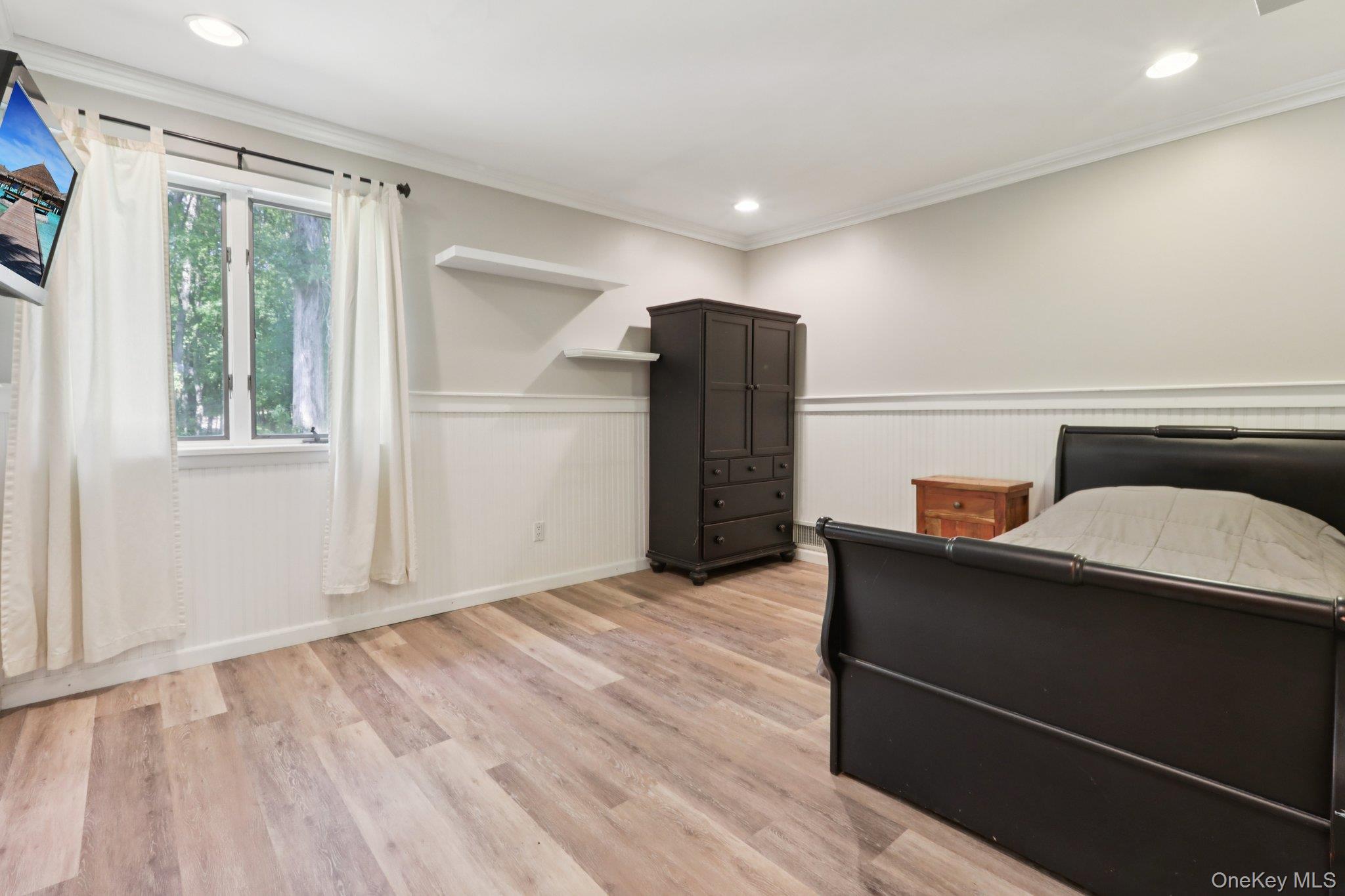 7 Elizabeth Court, Spring Valley, NY 10977