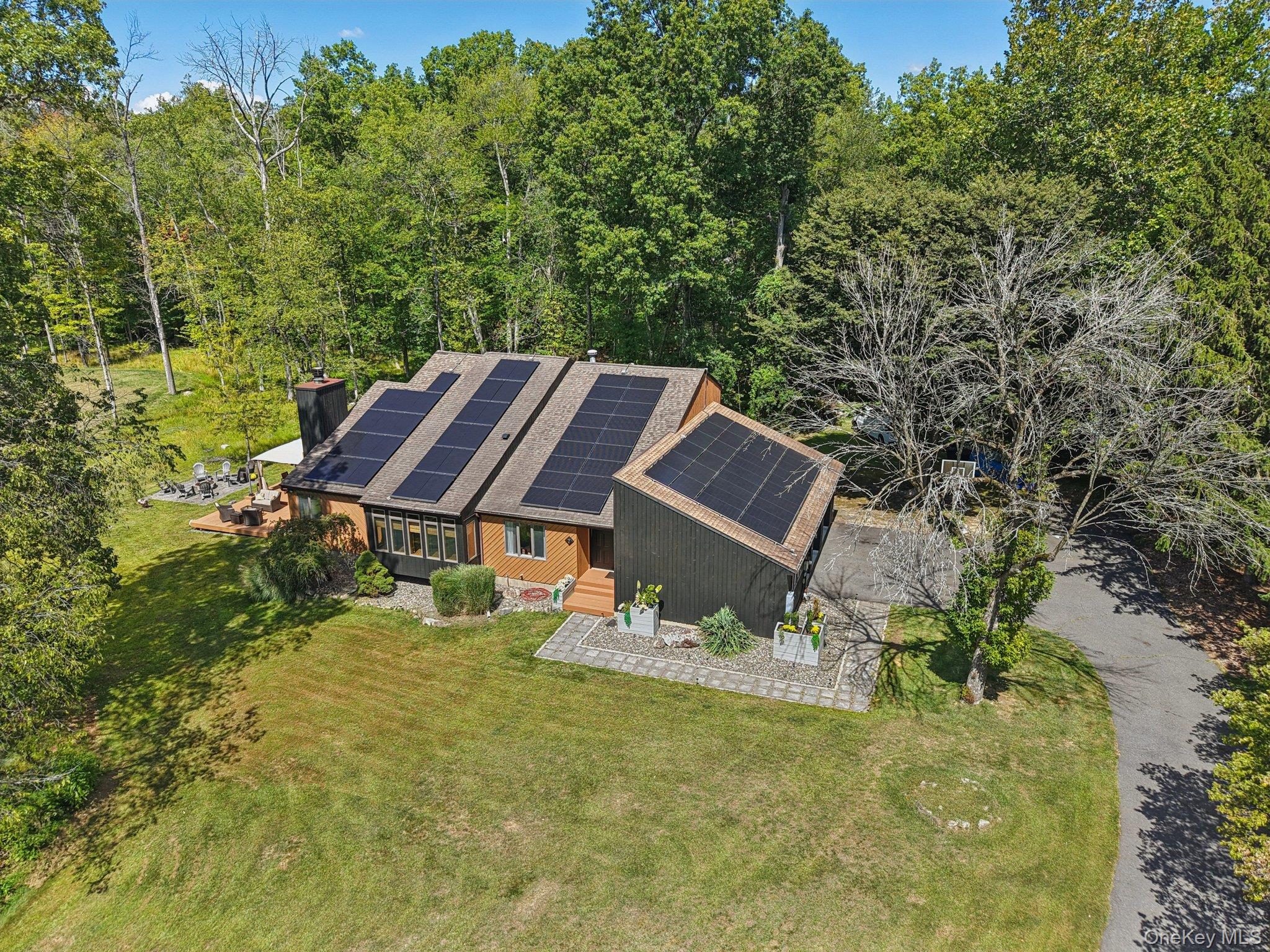 7 Elizabeth Court, Spring Valley, NY 10977