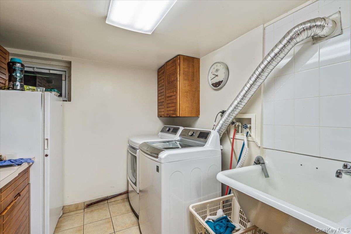 2957 214th Place, Bayside, NY 11360