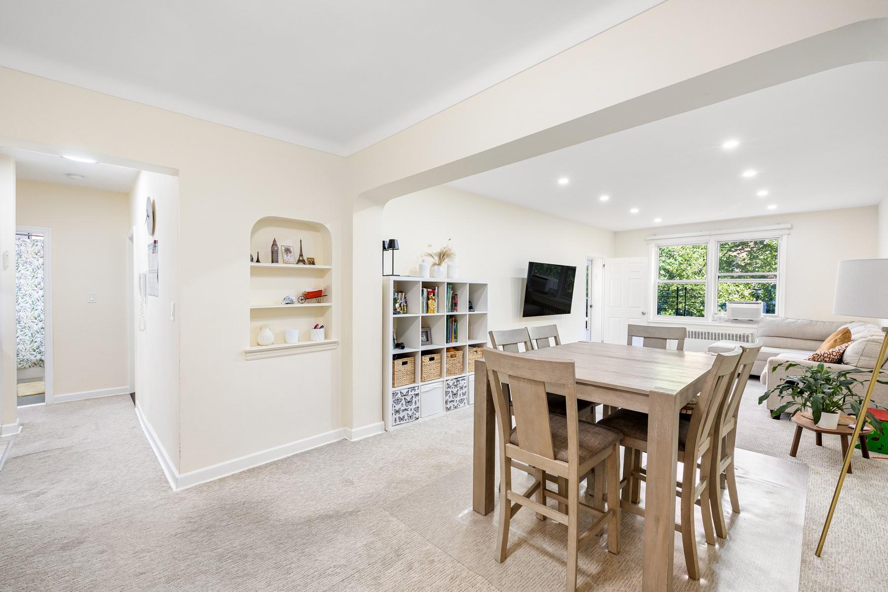 99-41 64 Avenue # B17, Rego Park, NY 11374