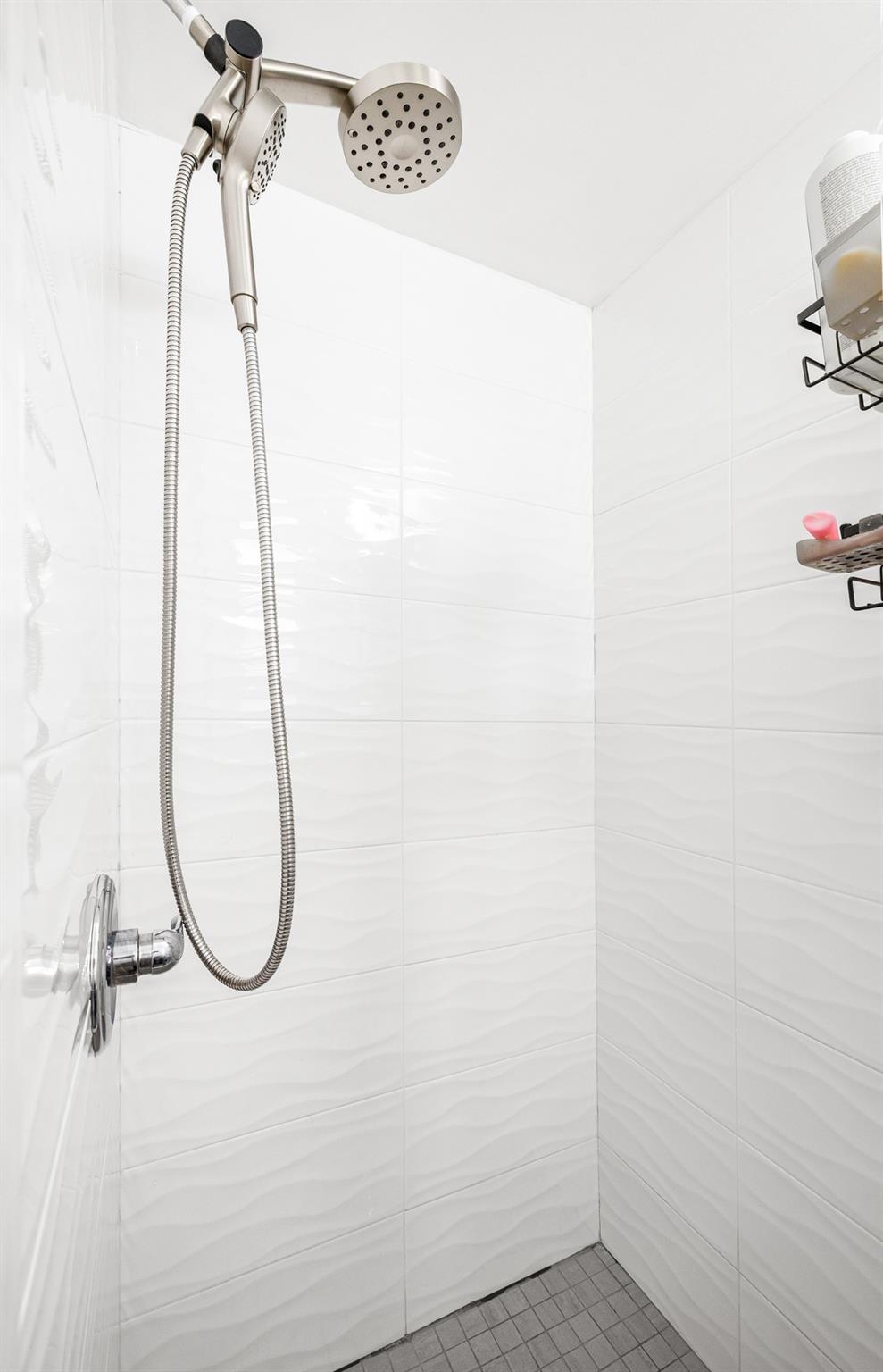 99-41 64 Avenue # B17, Rego Park, NY 11374