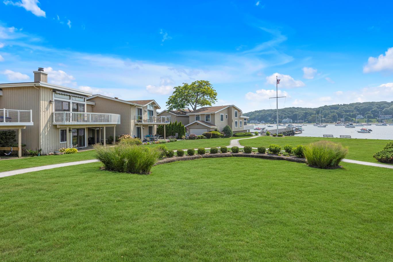 12 Fairwind Court, Northport, NY 11768