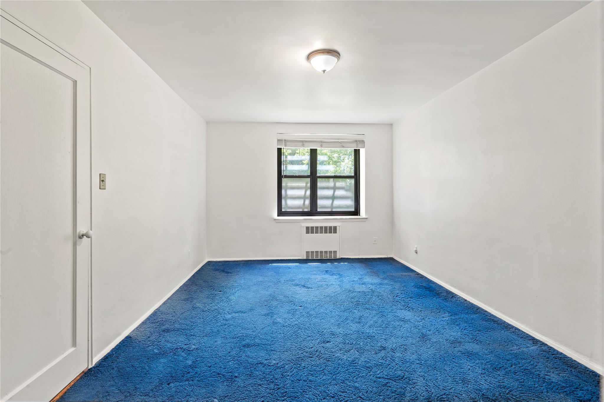 139-15 28th Road # 1G, Flushing, NY 11354