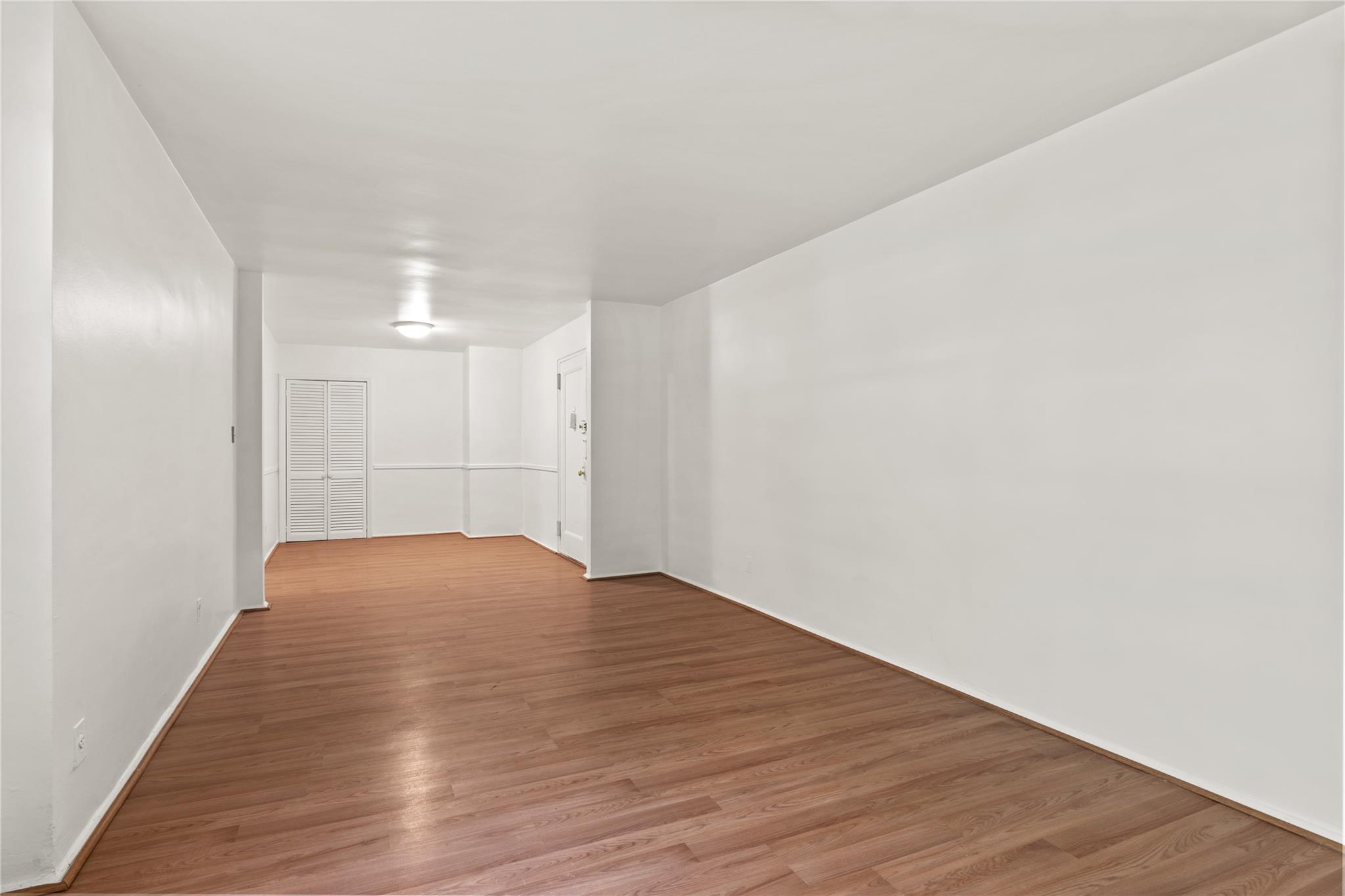 139-15 28th Road # 1G, Flushing, NY 11354