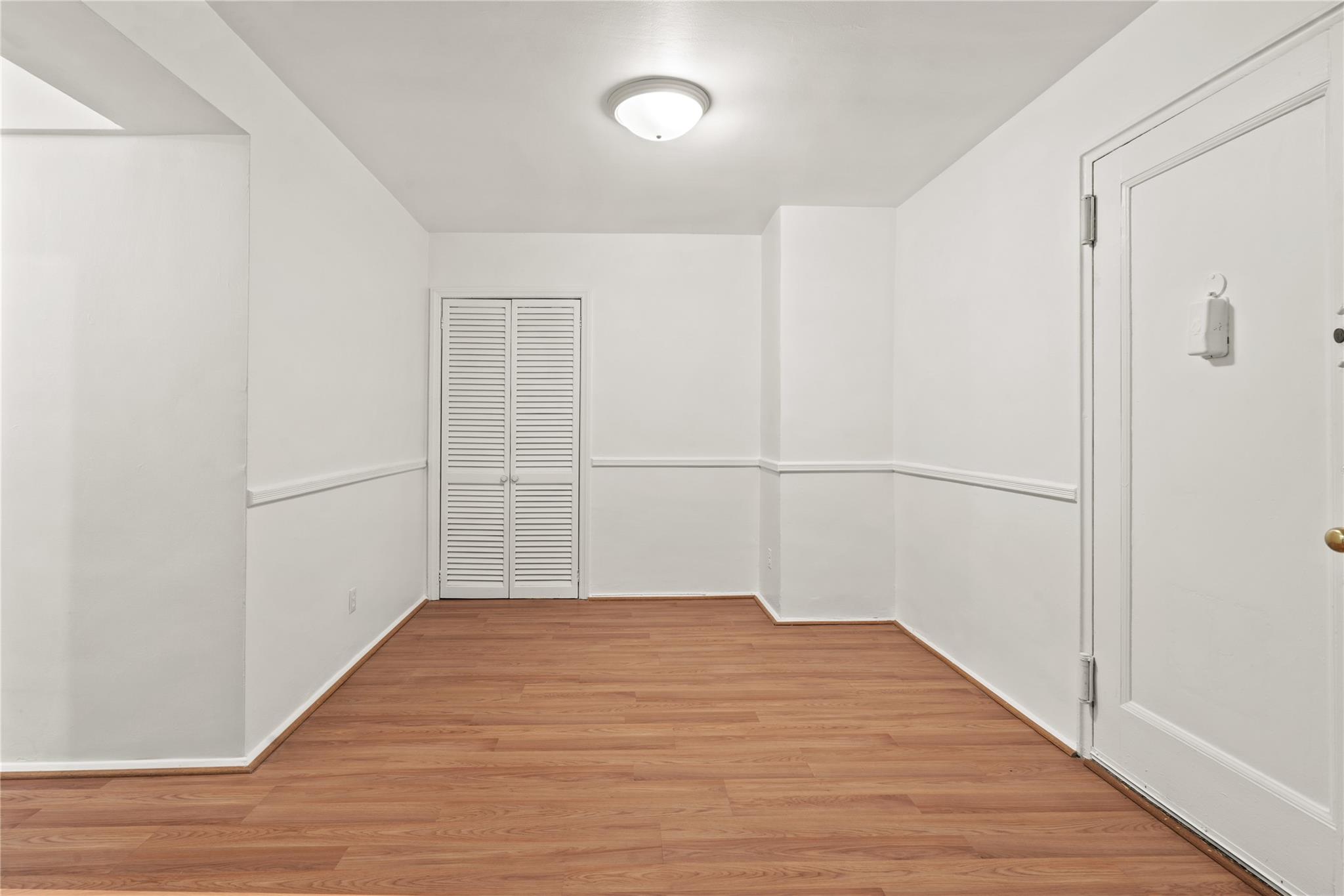 139-15 28th Road # 1G, Flushing, NY 11354