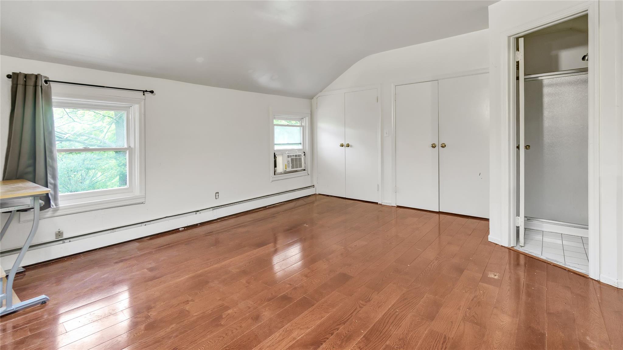 117 Glenwood Road, Glenwood Landing, NY 11547