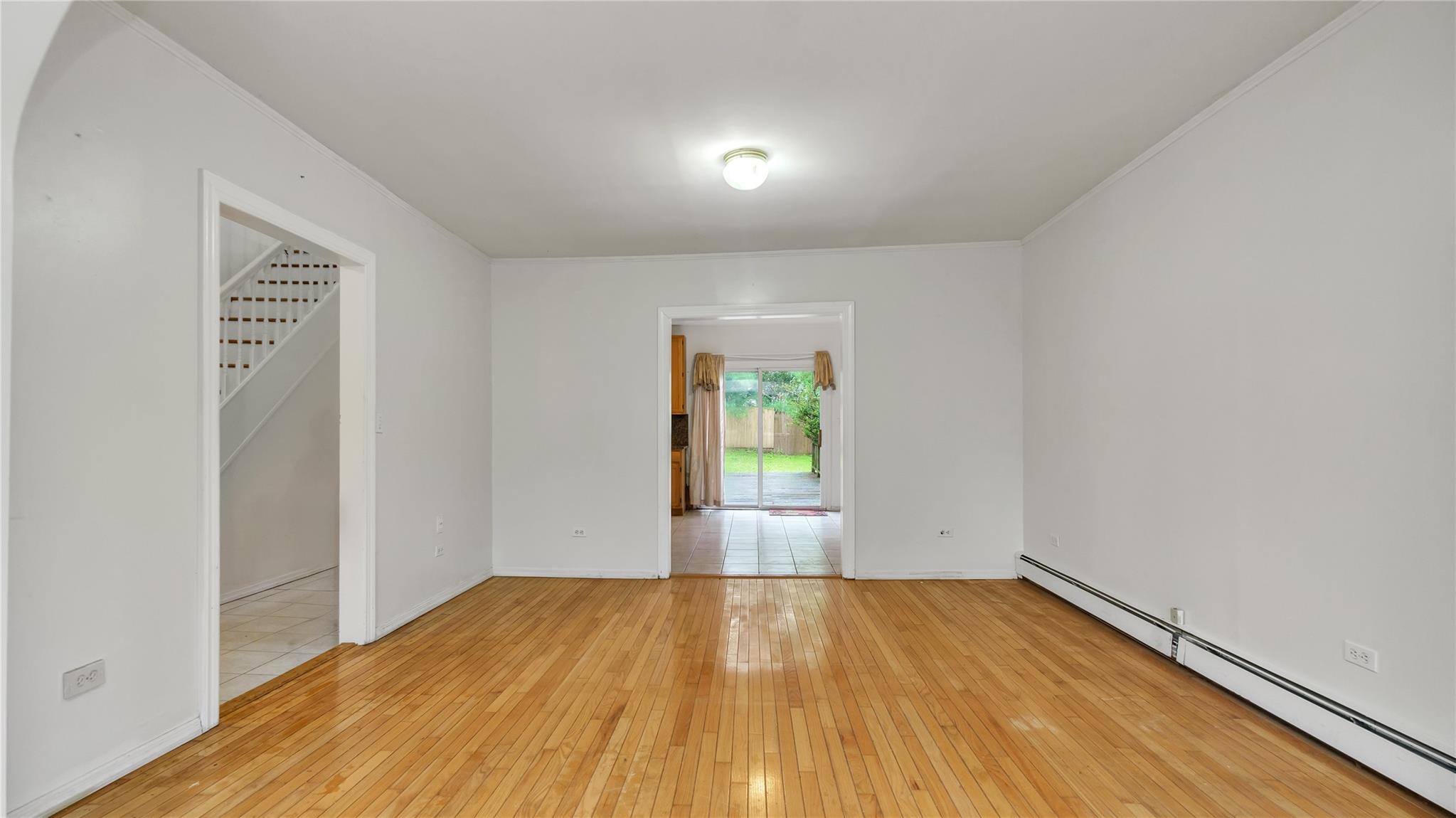 117 Glenwood Road, Glenwood Landing, NY 11547