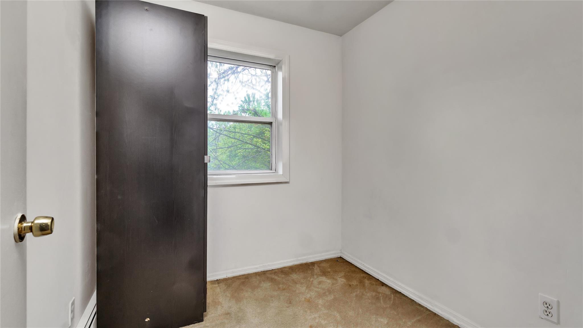 117 Glenwood Road, Glenwood Landing, NY 11547