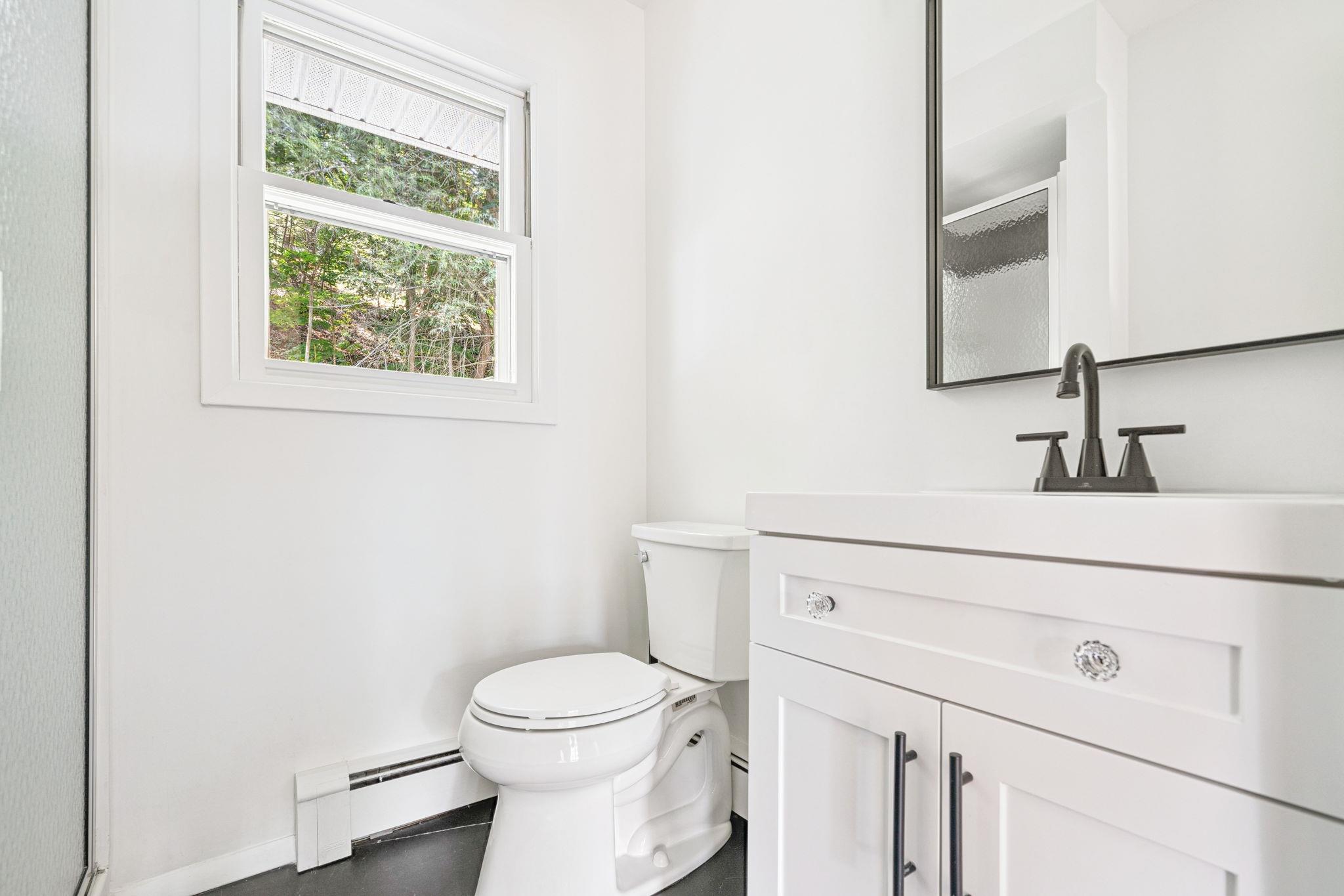 32 Redwood Road, Saugerties, NY 12477