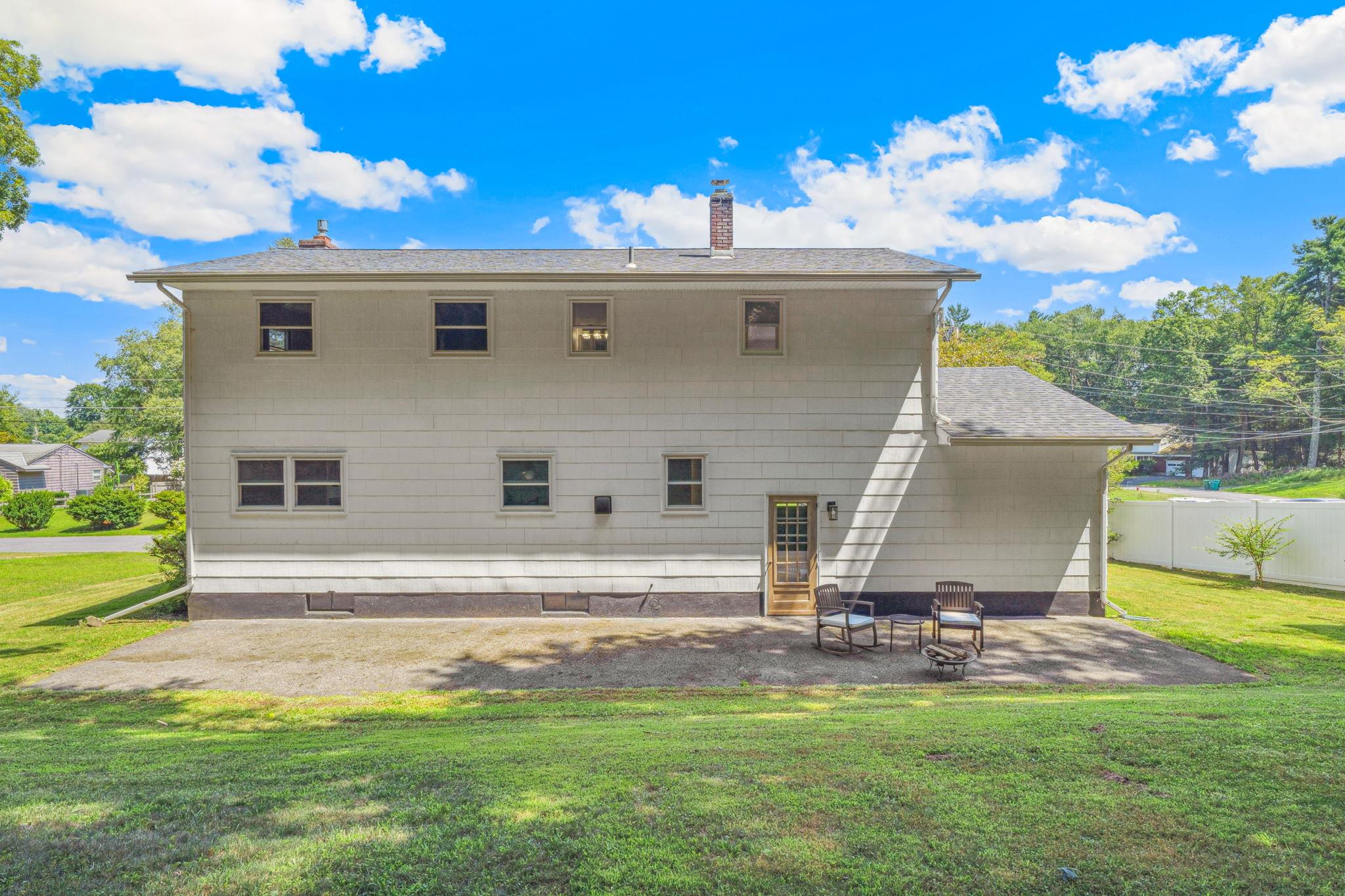 32 Redwood Road, Saugerties, NY 12477