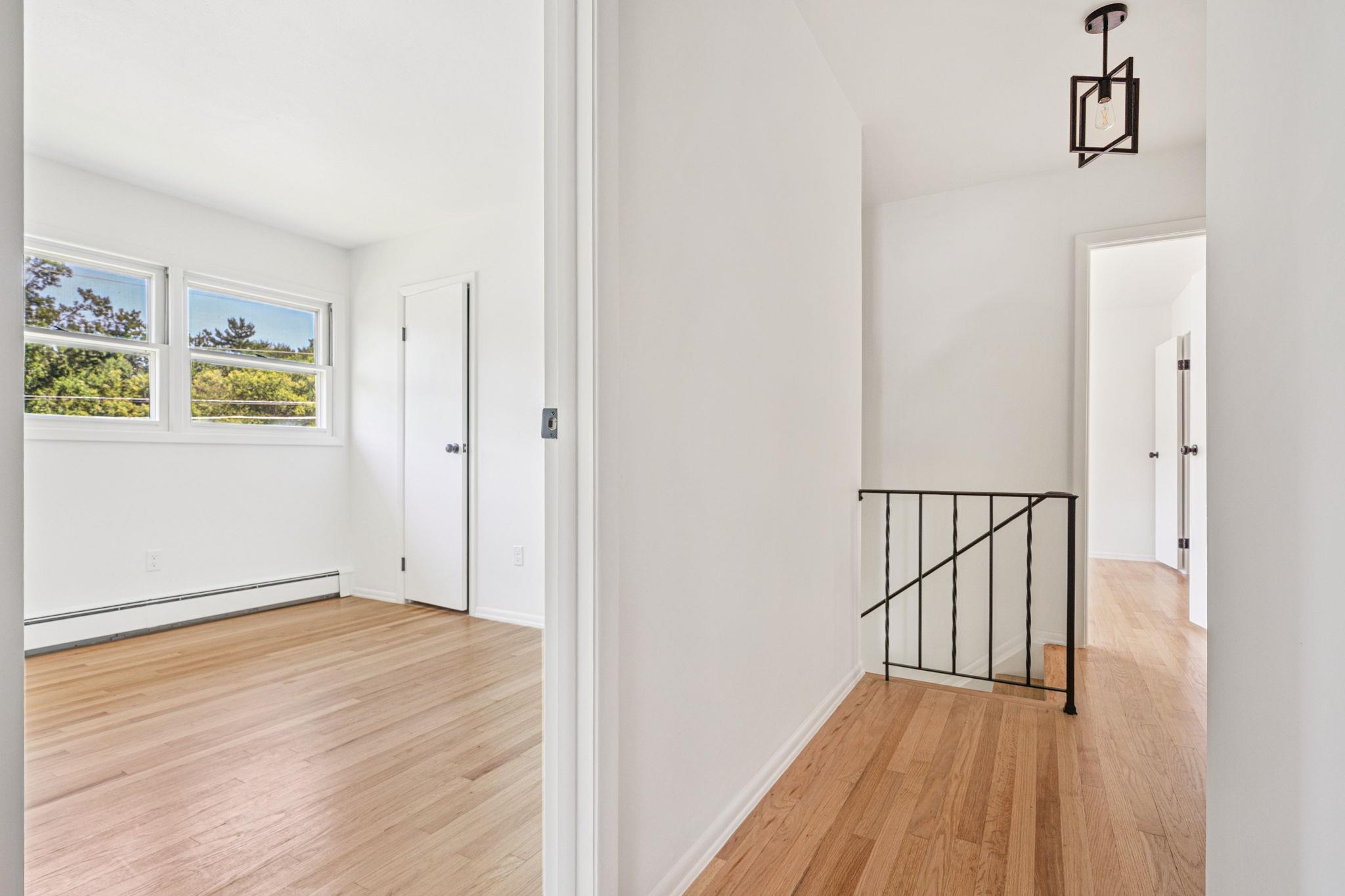 32 Redwood Road, Saugerties, NY 12477