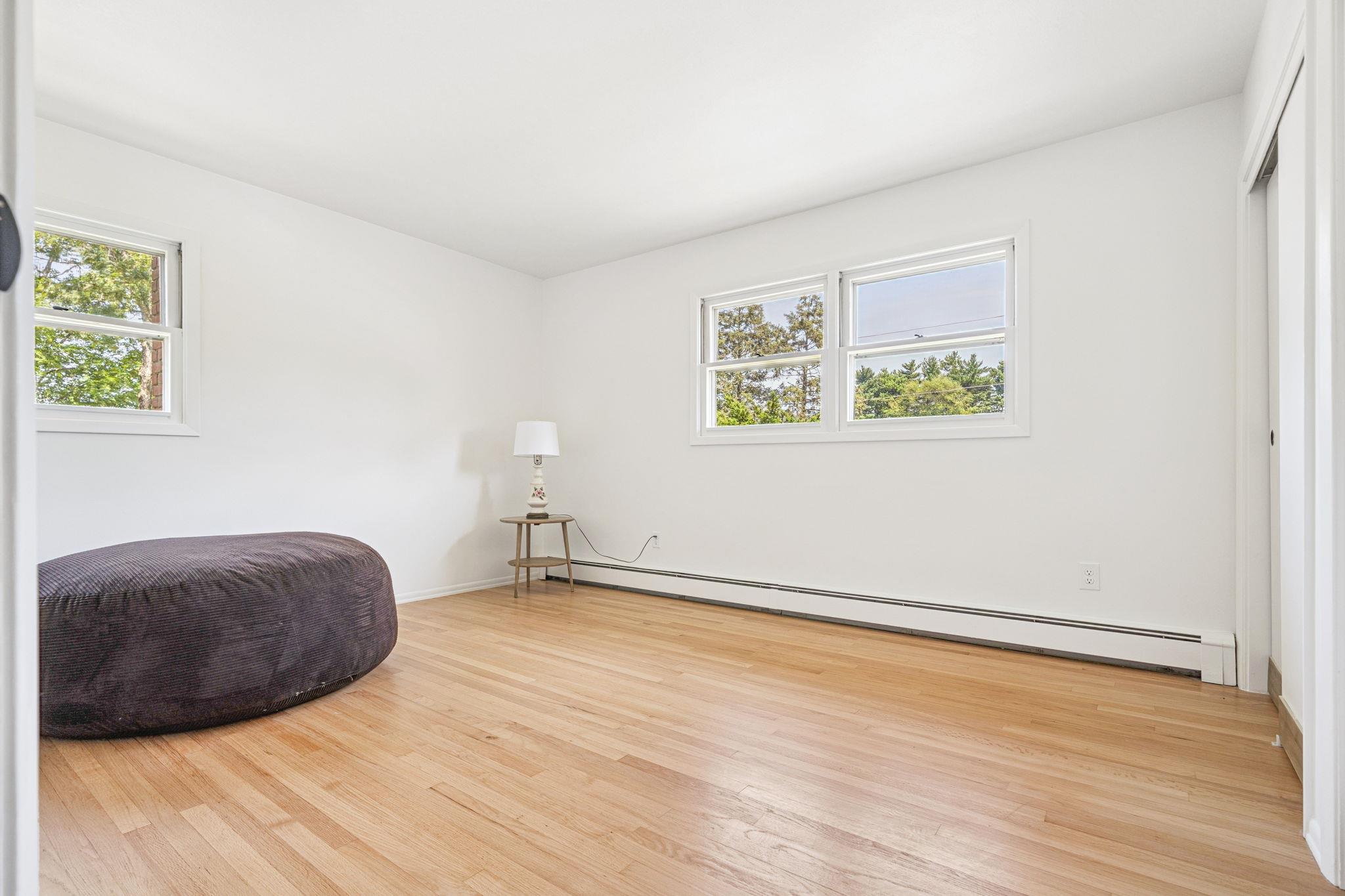 32 Redwood Road, Saugerties, NY 12477